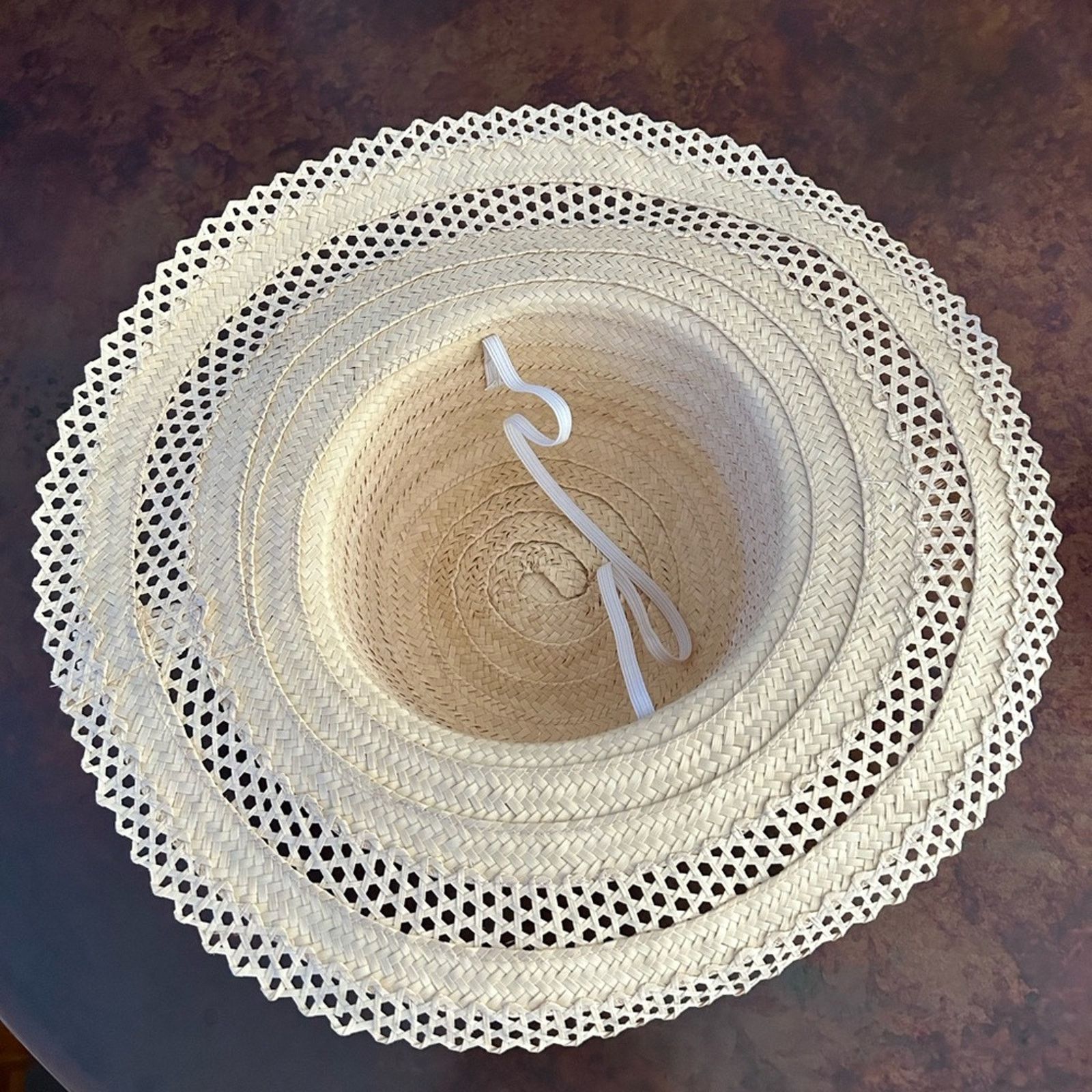 & Other Stories Handmade straw women’s hat with reticulated brim Size ONE SIZE - 4 Thumbnail