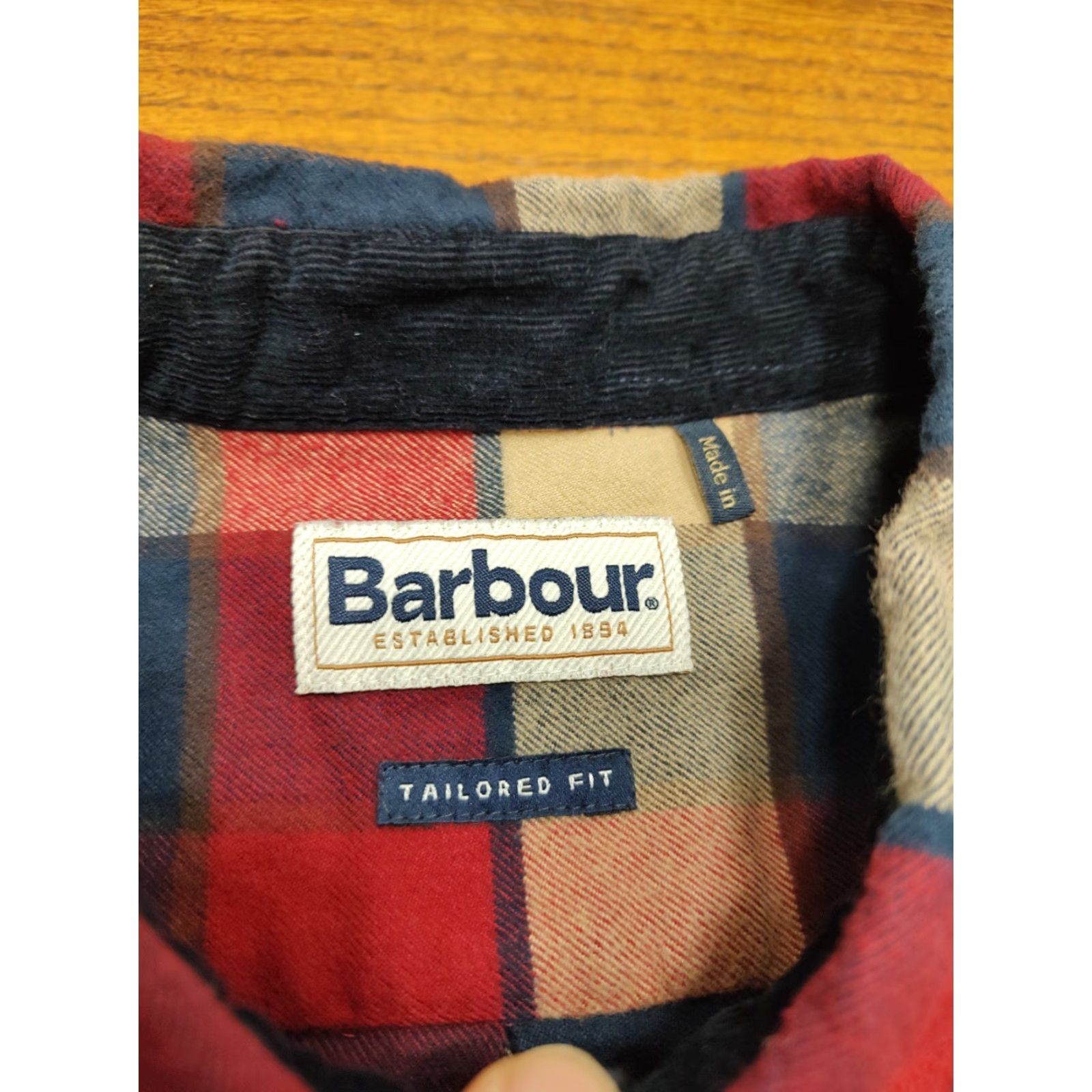 Barbour Barbour Shirt Tailored Fit Button-Down Barbour Tailored Fit Flannel Shirt Mens M Red Plaid Outdoor Size US M / EU 48-50 / 2 - 4 Thumbnail