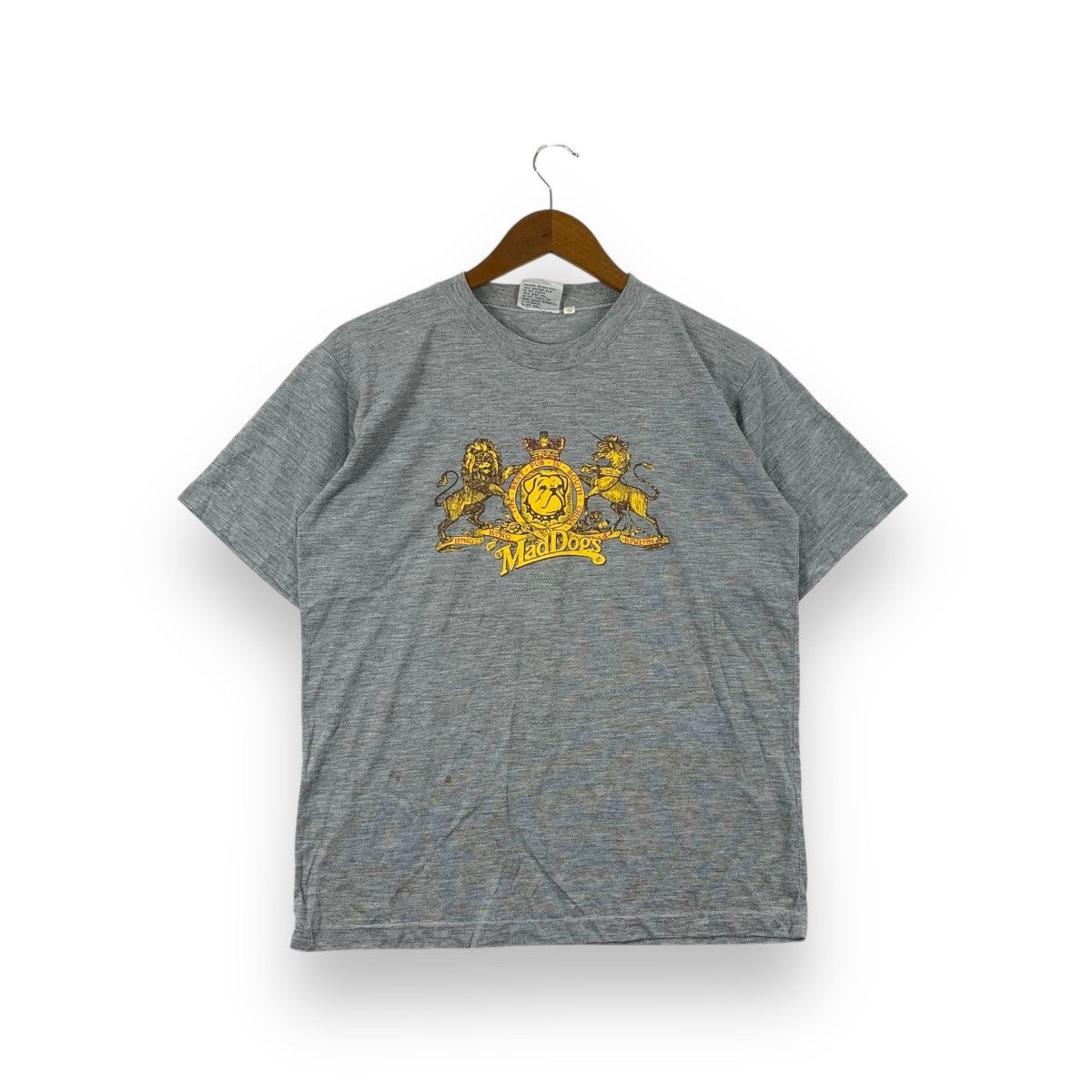 Vintage MAD DOGS PUB Hong Kong Kowloon Souvenir Tee Shirt