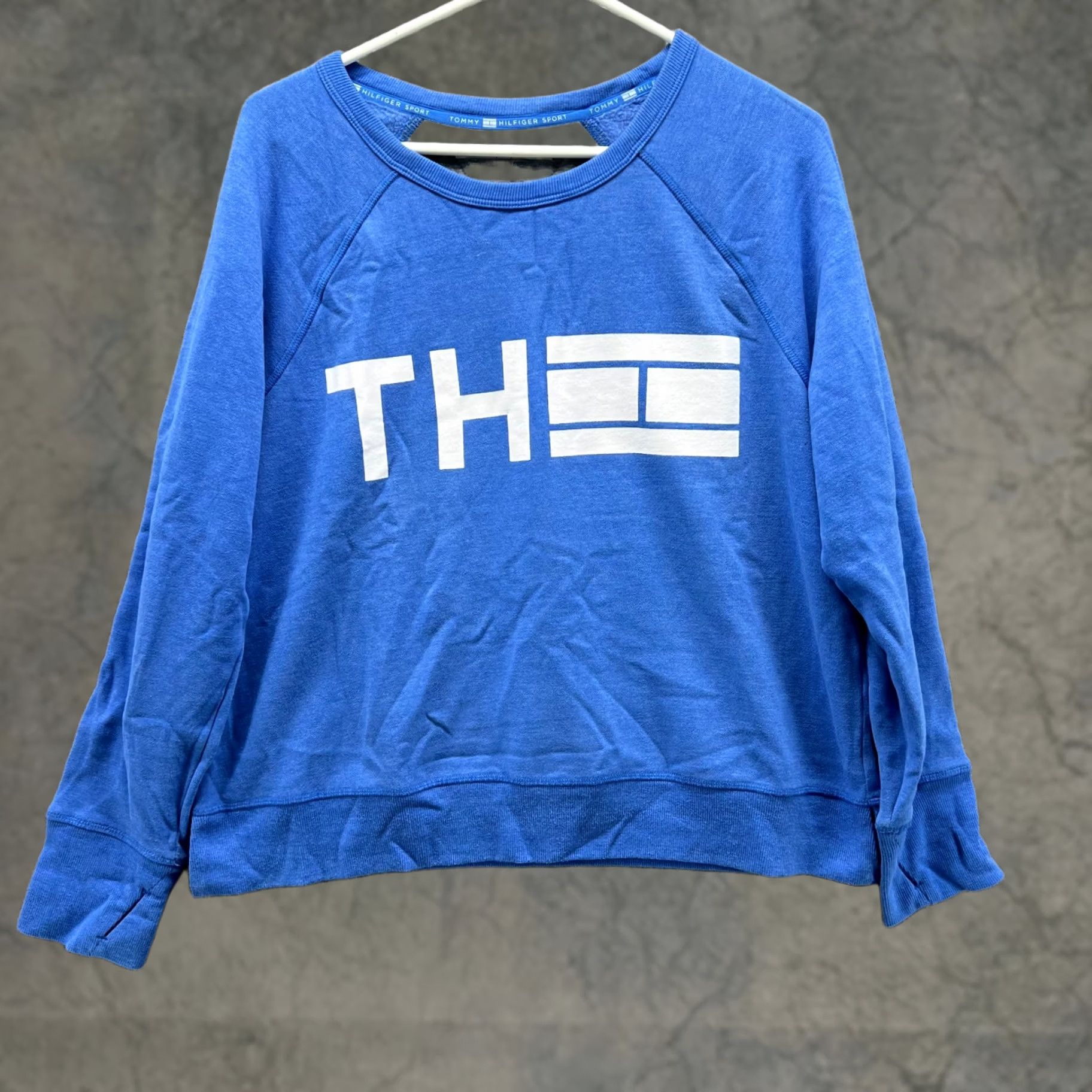 Tommy Hilfiger VINTAGE Tommy Hilfiger Sweatshirt Womens Large Blue Pullover Crewneck TH Logo Big Print Crew Neck Big Print Logo Sweater Women L Blue All Seasons Size L / US 10 / IT 46 - 1 Thumbnail
