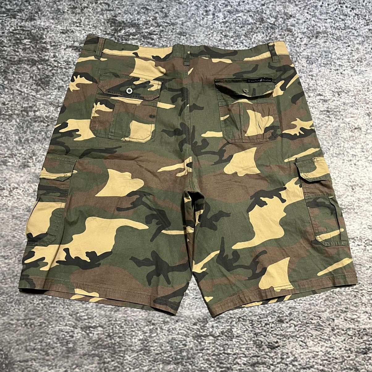 Beverly Hills Polo Club Vintage Y2K Beverly Hills Polo Club Camo Cargo Shorts Baggy Size US 42 / EU 58 - 3 Thumbnail