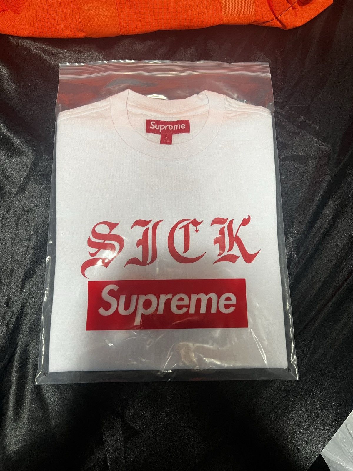 Supreme Supreme SICK Tee Size US S / EU 44-46 / 1 - 1 Thumbnail