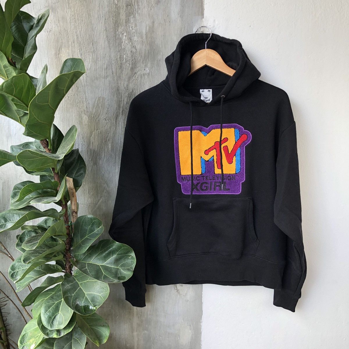 Mtv crop top hoodie deals