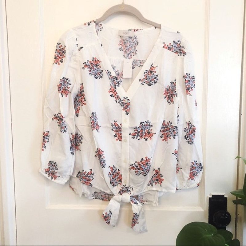 Loft LOFT White Floral Knot Front Shirt Size XS / US 0-2 / IT 36-38 - 1 Thumbnail