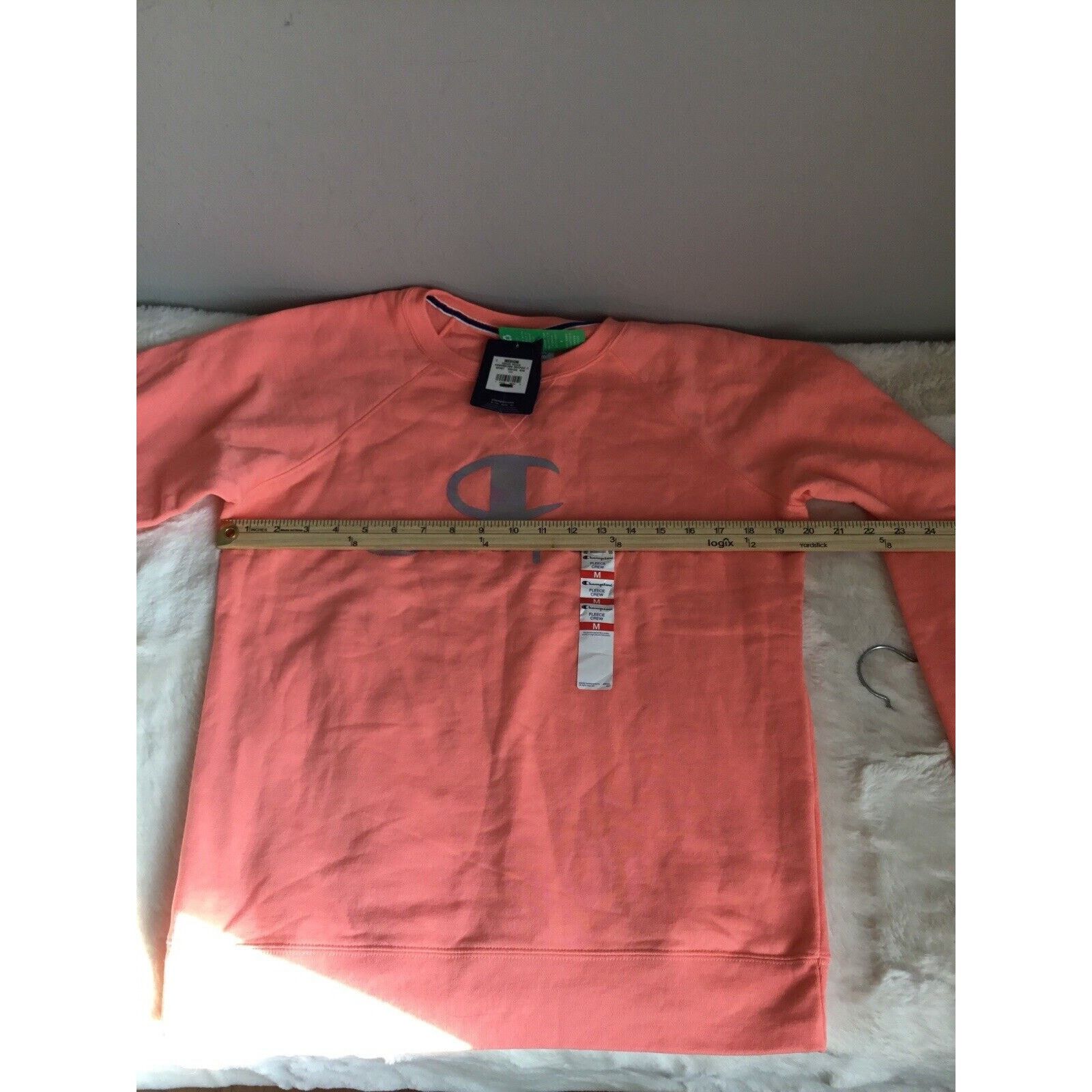 Champion NWT champion Women’s Sweater Size Medium warm ski workout Size M / US 6-8 / IT 42-44 - 10 Thumbnail