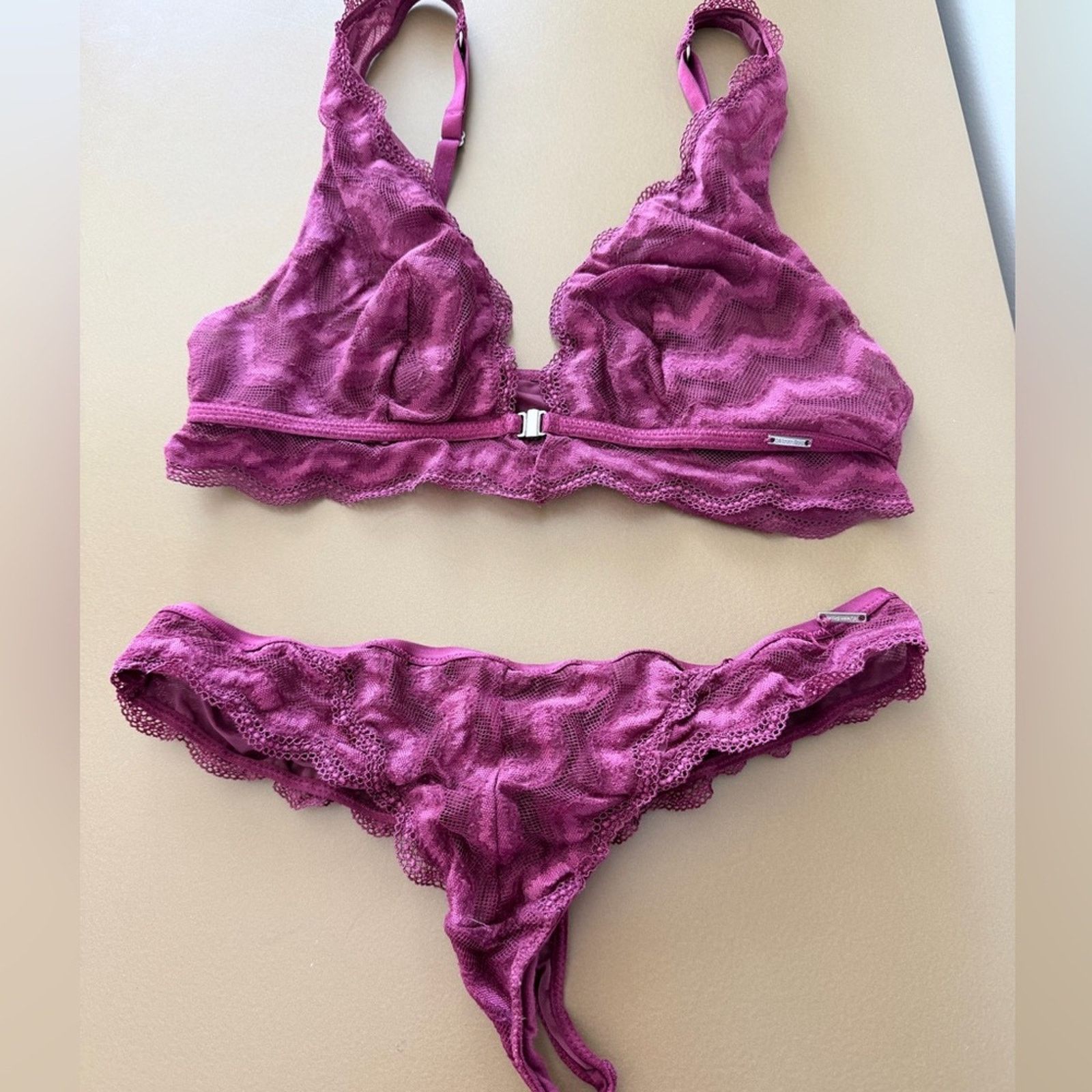 Other Plunge Lace Bralette & thong Set in Berry Pink size S Size ONE SIZE - 4 Thumbnail