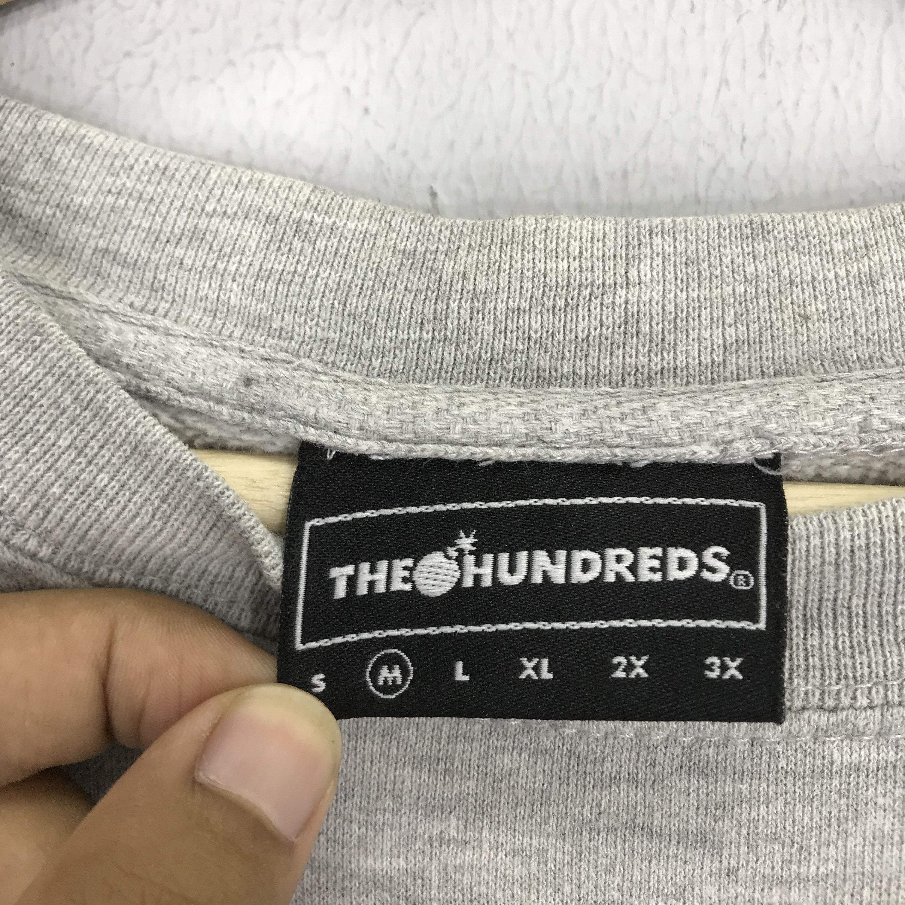 The Hundreds The hundred adam bomb collection pop art - 17 Size US M / EU 48-50 / 2 - 10 Thumbnail