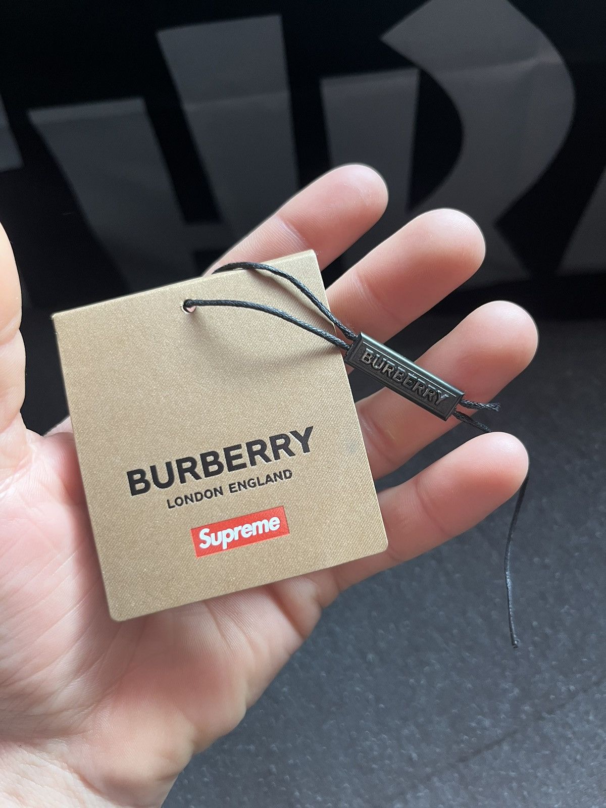 Burberry × Supreme Burberry Box logo tee Size US M / EU 48-50 / 2 - 5 Thumbnail