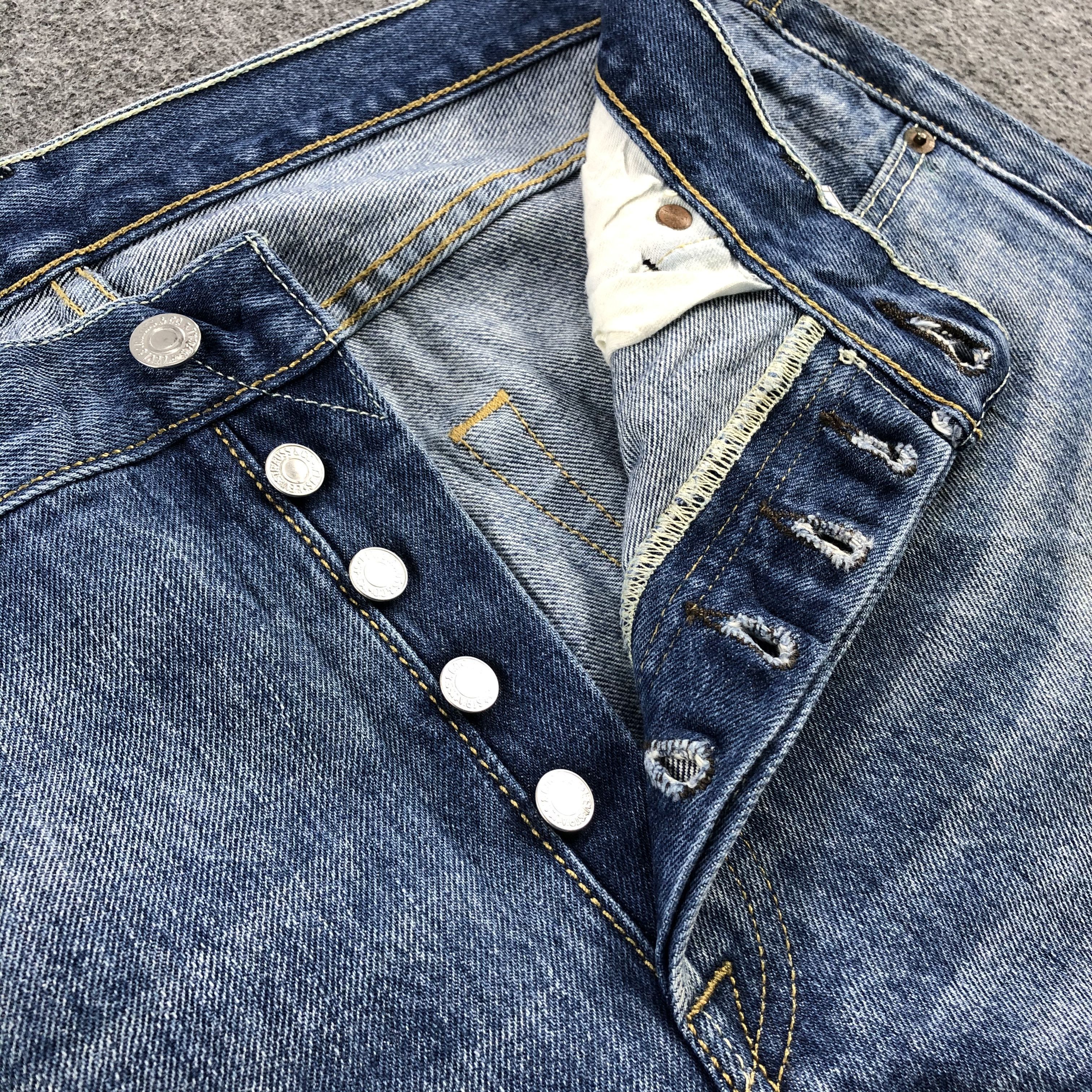 Levi's × Vintage Vintage Light Wash Levis 501 Jeans-JM992 Size US 35 - 7 Thumbnail