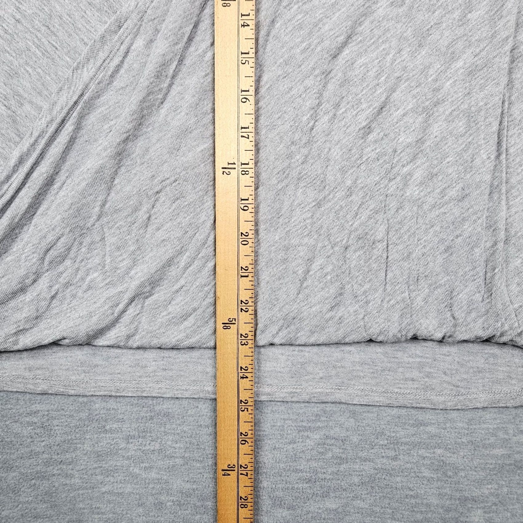 Free People Free People Shirt Women L Gray V-Neck Hoffman Tee Size L / US 10 / IT 46 - 4 Thumbnail