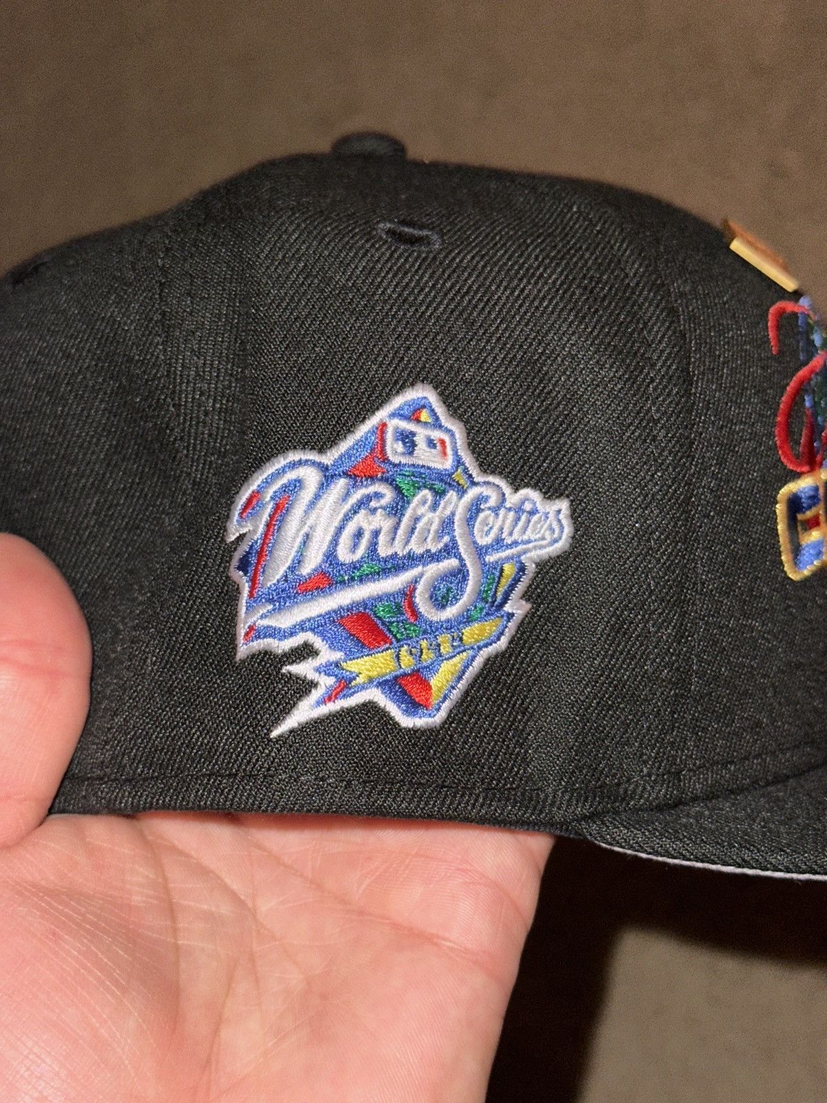 New Era HAT CLUB Yankees World Champions 1998 WS Patch Size 7 1/8 Size ONE SIZE - 3 Thumbnail