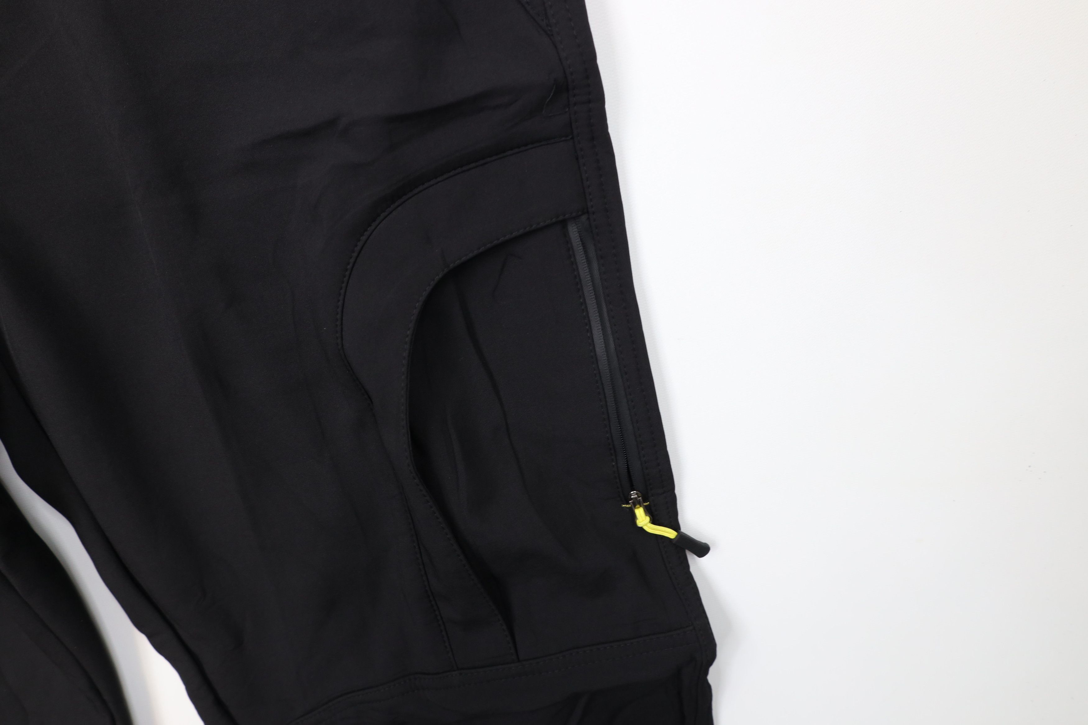 Vintage Vintage Y2K Streetwear Lined Softshell Cargo Pants Black Size US 36 / EU 52 - 6 Thumbnail