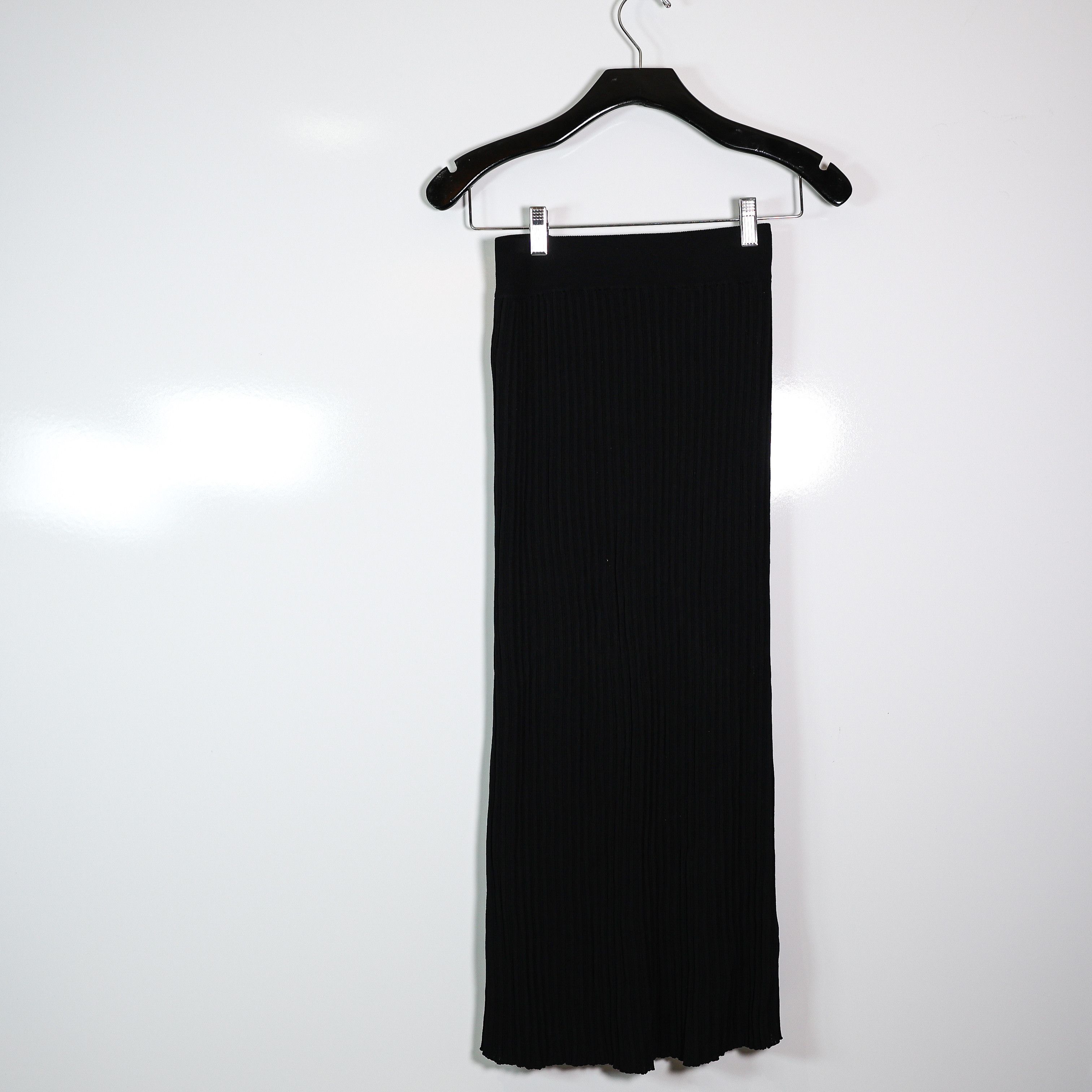 Aritzia Wilfred Aritzia Ribbed Knit Slit Stretch Mid Size 25" / US 0 / IT 36 - 4 Thumbnail