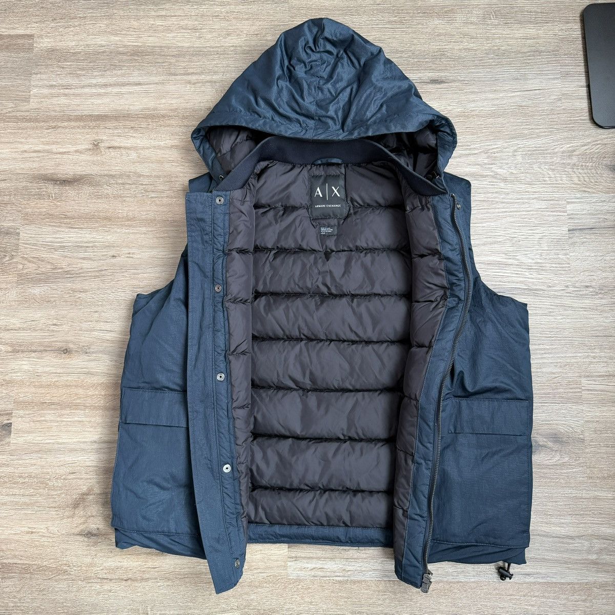 Armani Exchange Armani Exchange dark navy puffer vest down hood L Size US L / EU 52-54 / 3 - 6 Thumbnail