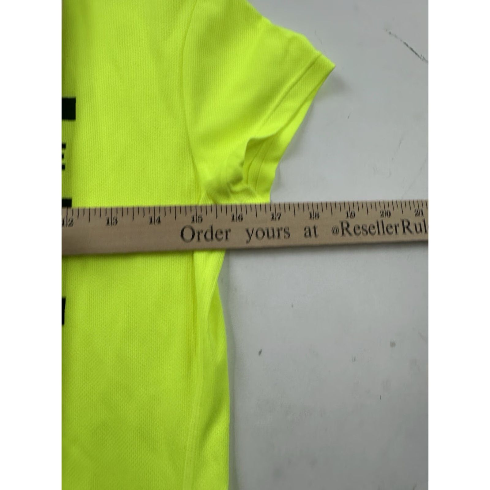 Nike NIKE Women's Small Yellow Hooded T-Shirt Short Sleeve Hood To Coast Relay 2022 Activewear Size S / US 4 / IT 40 - 8 Thumbnail