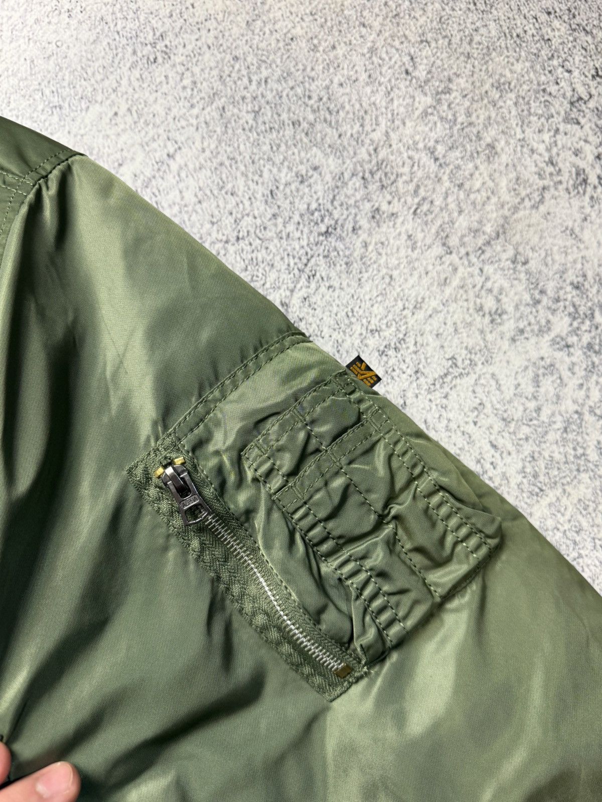 Alpha Industries Vintage Alpha Industries Green Bomber Jacket MA1 USA Size US M / EU 48-50 / 2 - 16 Thumbnail