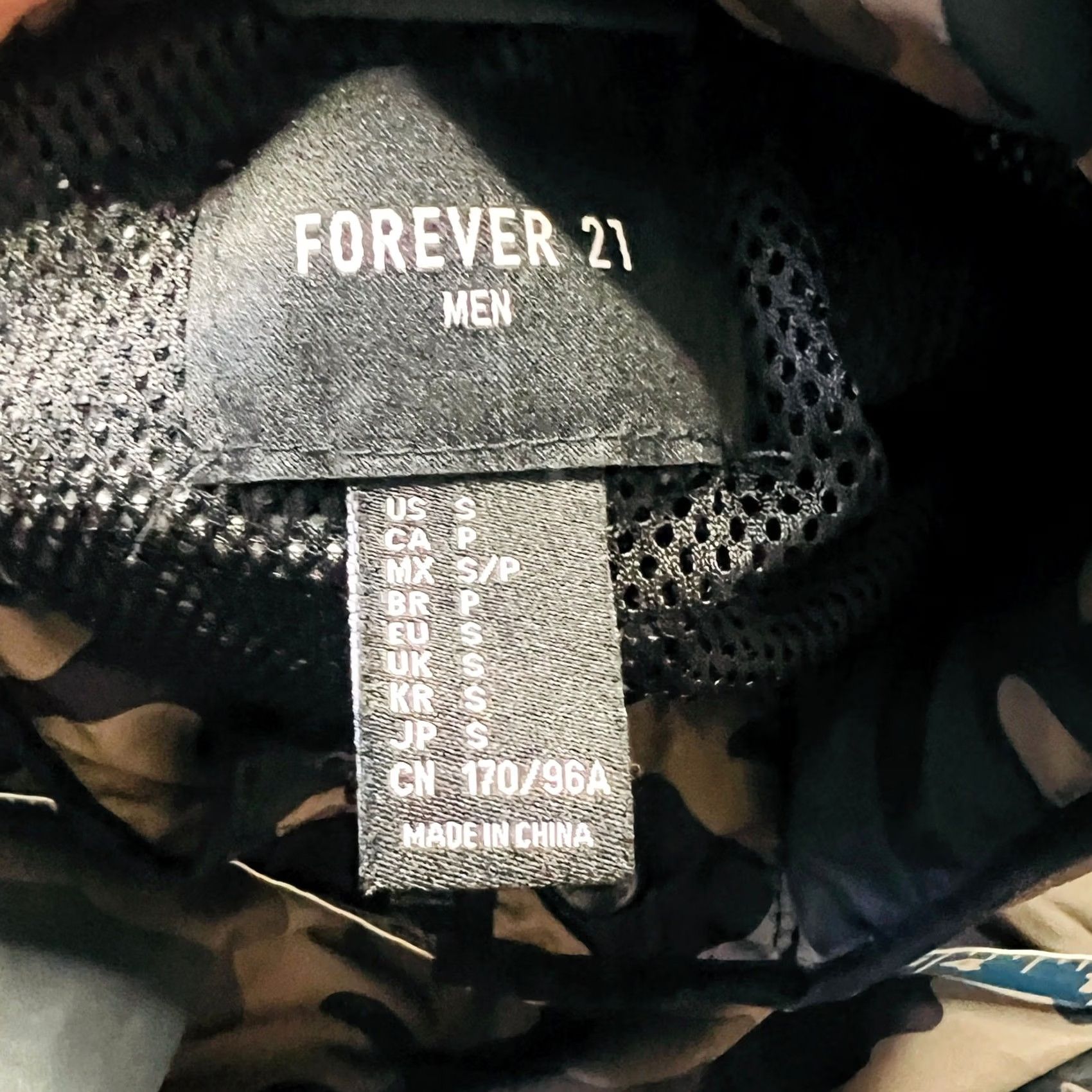 Forever 21 VINTAGE Forever 21 Jacket Hooded Camouflage Pullover Windbreaker S Military Men Size S Green Womens/Mens Size US S / EU 44-46 / 1 - 4 Thumbnail