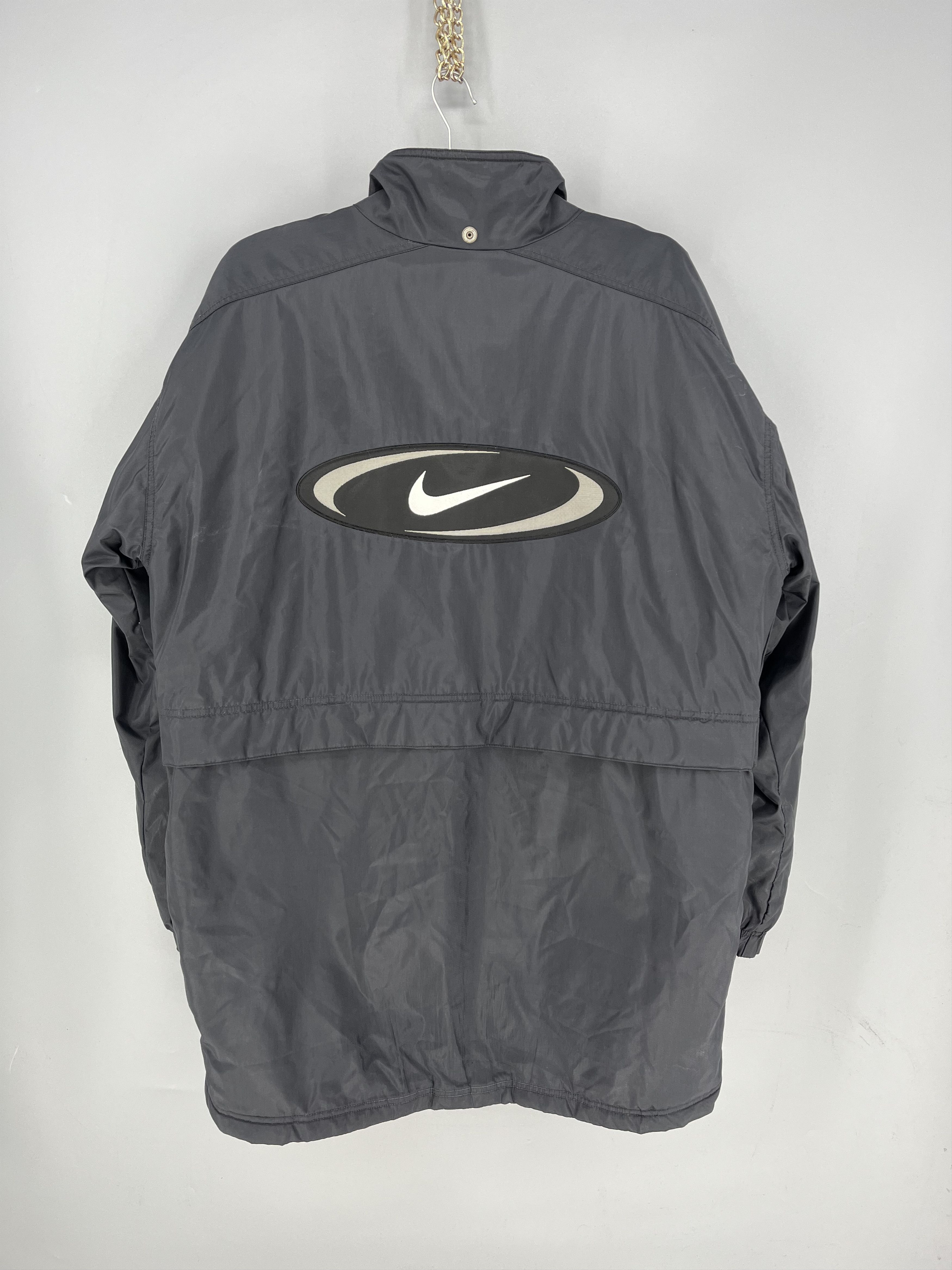 Nike Vintage Nike Zip up Black Jacket Size XL Size US XL / EU 56 / 4 - 10 Thumbnail