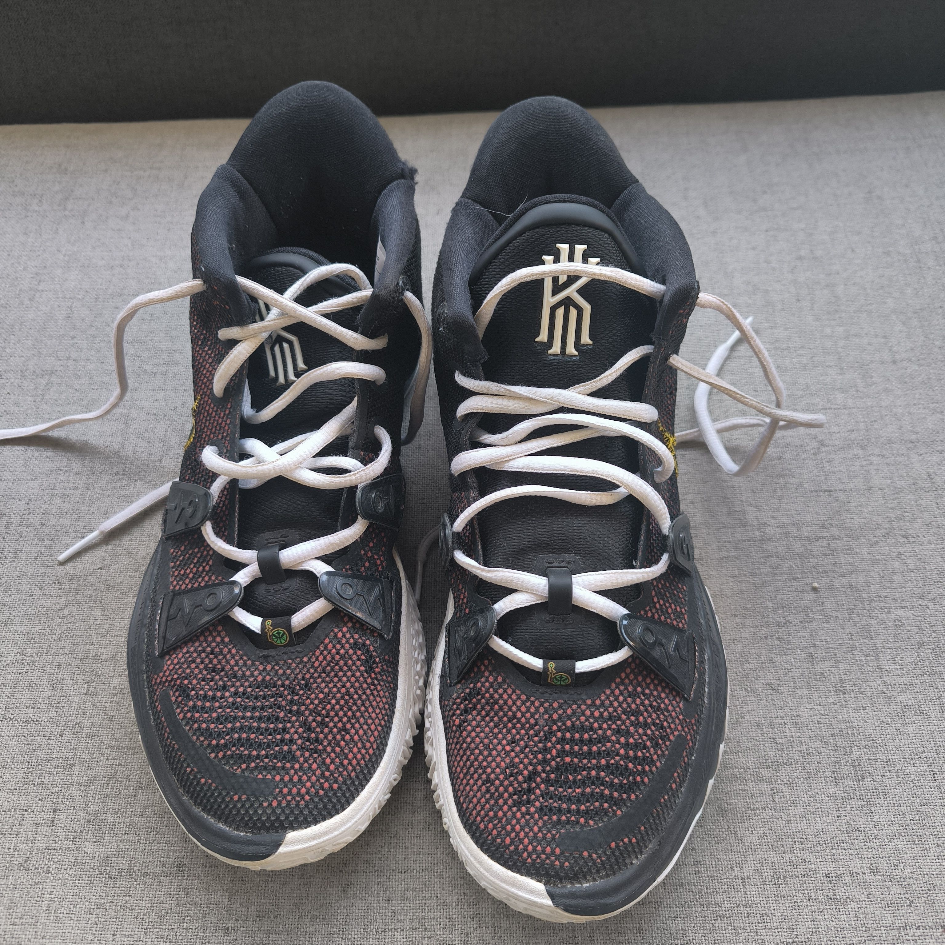 Nike Kyrie 7 Roswell Rayguns Sneaker Bar Detroit (SBD) | First Look at the Nike Kyrie 7  main image 2