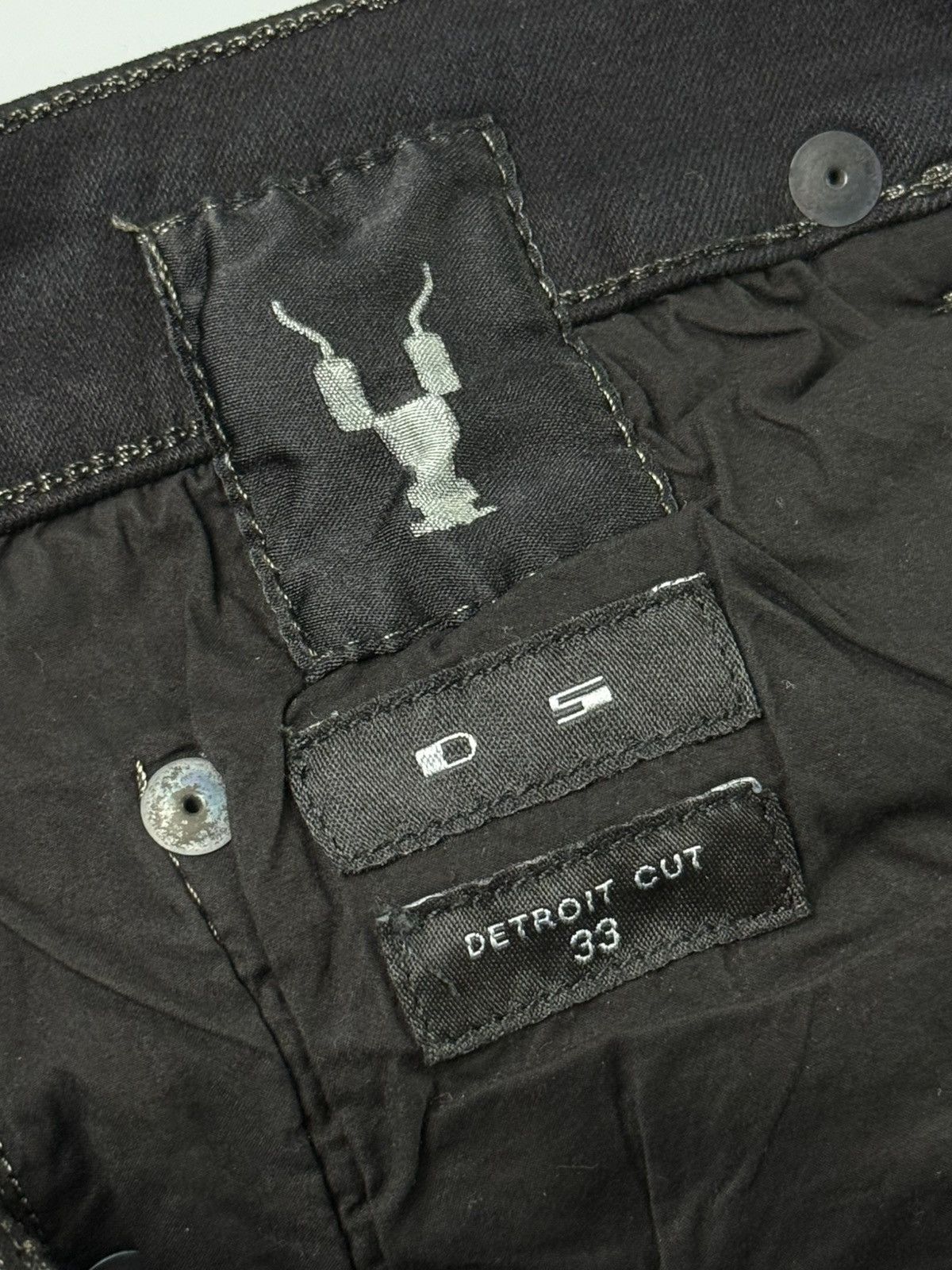 Rick Owens Drkshdw Rick Owens Drkshdw - S/S18 Detroit Cut Waxed Jeans Size US 32 / EU 48 - 9 Thumbnail