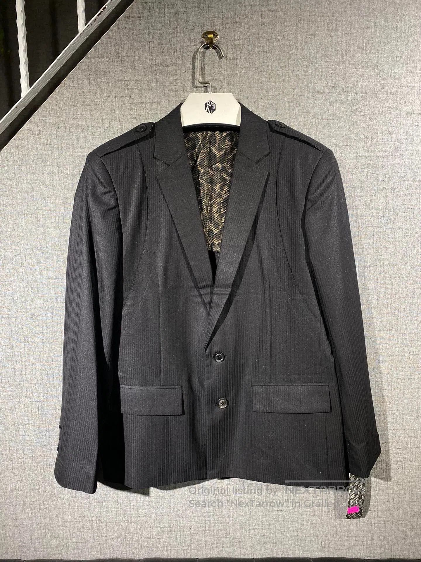 Roen black men's designer blazer with embellishments. Size US L / EU 52-54 / 3 - 3 Thumbnail