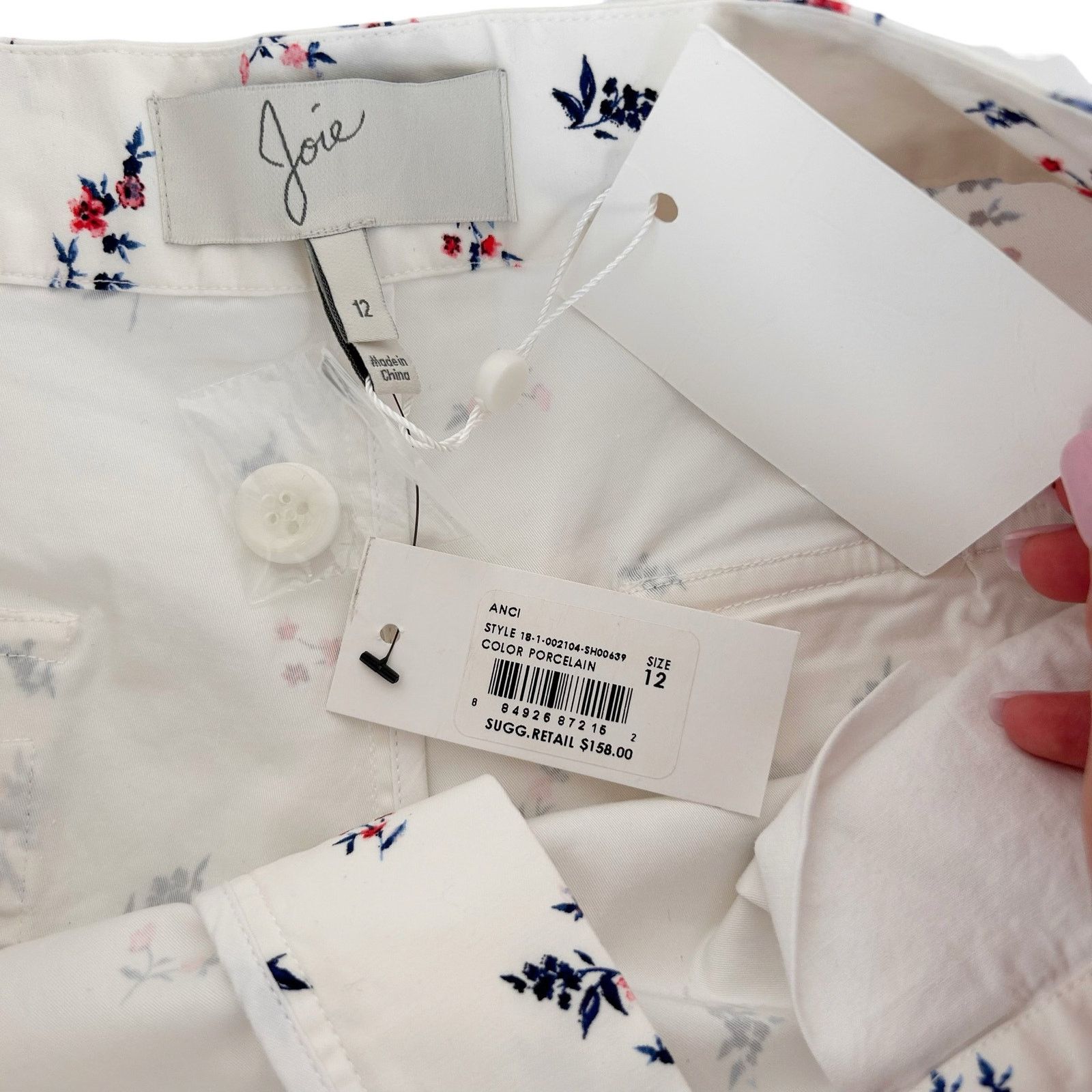 Joie Joie White Porcelain Floral Pleated Shorts Sz 12 Size 34" / US 12 / IT 48 - 4 Thumbnail