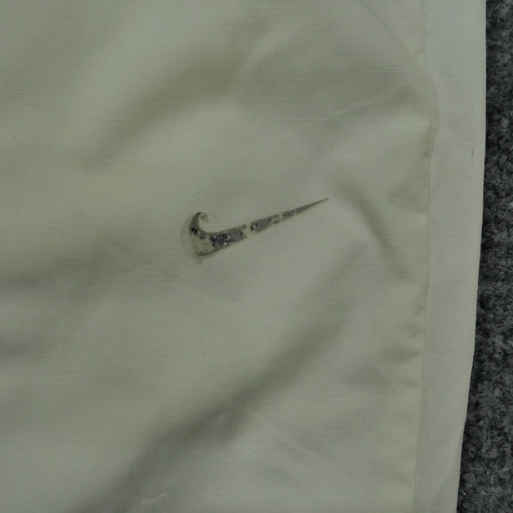 Nike VINTAGE Nike Pants Womens M White Cream Windbreaker Y2K Track Pants Size 32" / US 10 / IT 46 - 5 Thumbnail