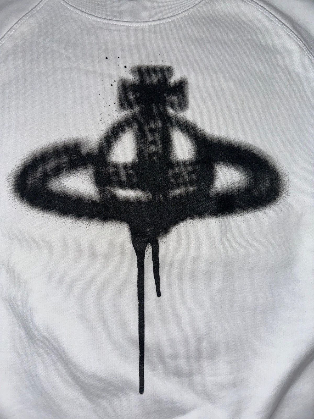 Vivienne Westwood Vivienne Westwood Sweatshirt White Spray Orb Logo L Size US L / EU 52-54 / 3 - 3 Thumbnail