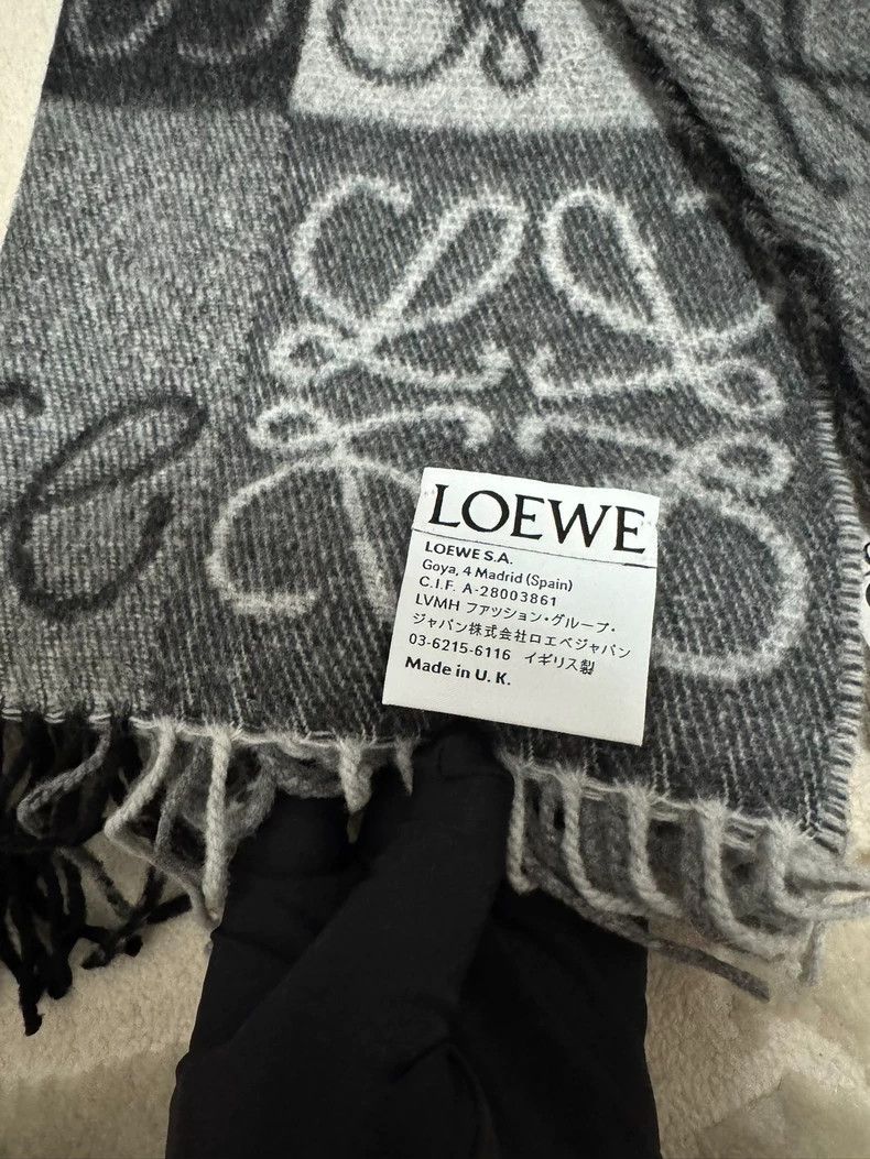 Loewe LOEWE Gray Scarf for Women Size ONE SIZE - 2 Thumbnail