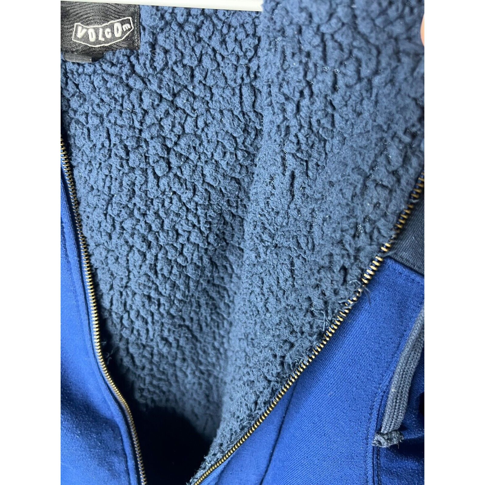 Vintage × Volcom Vintage Y2K Volcom Mens Lg heavyweight Lined sherpa Hoodie F Size US L / EU 52-54 / 3 - 3 Thumbnail