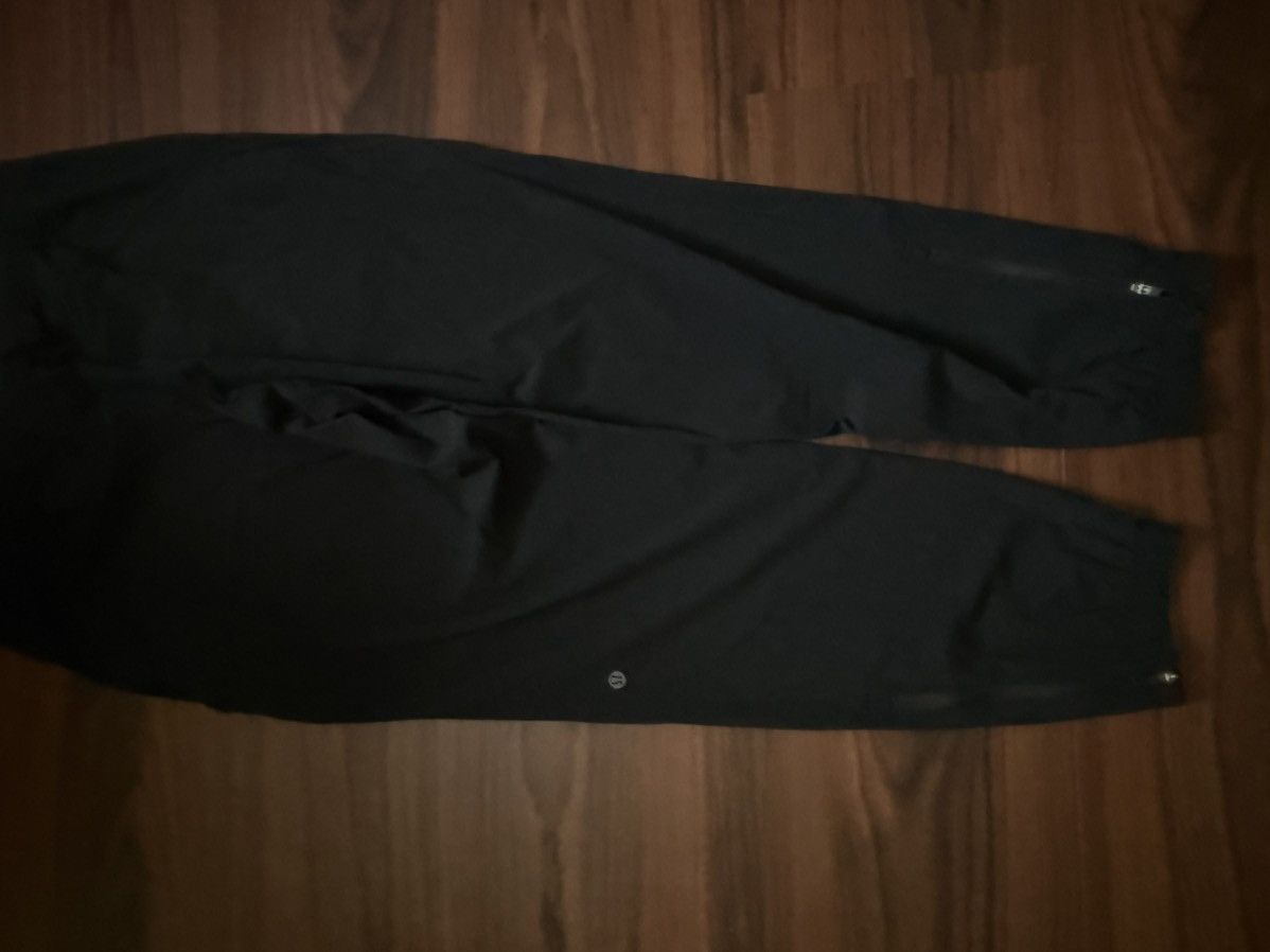 Lululemon Lululemon Black Tracksuit Pants XL Size US 44 / EU 60 - 1 Thumbnail