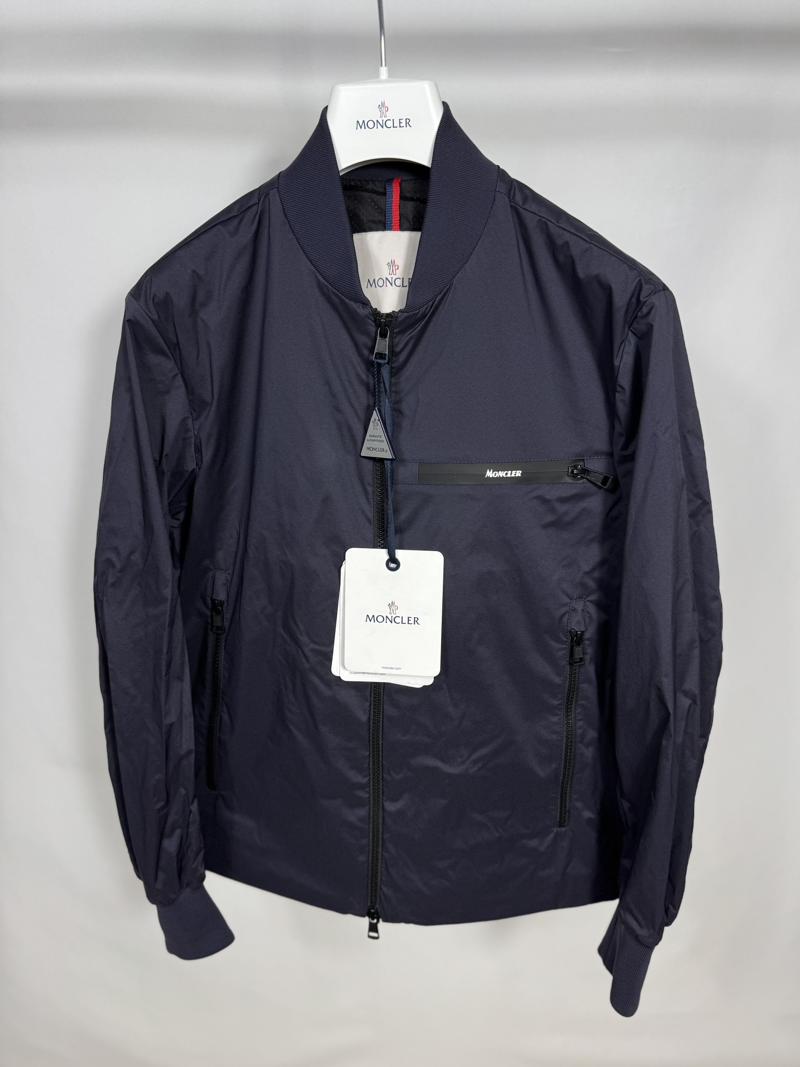 Moncler Moncler Leos Jacket Size US S / EU 44-46 / 1 - 1 Thumbnail