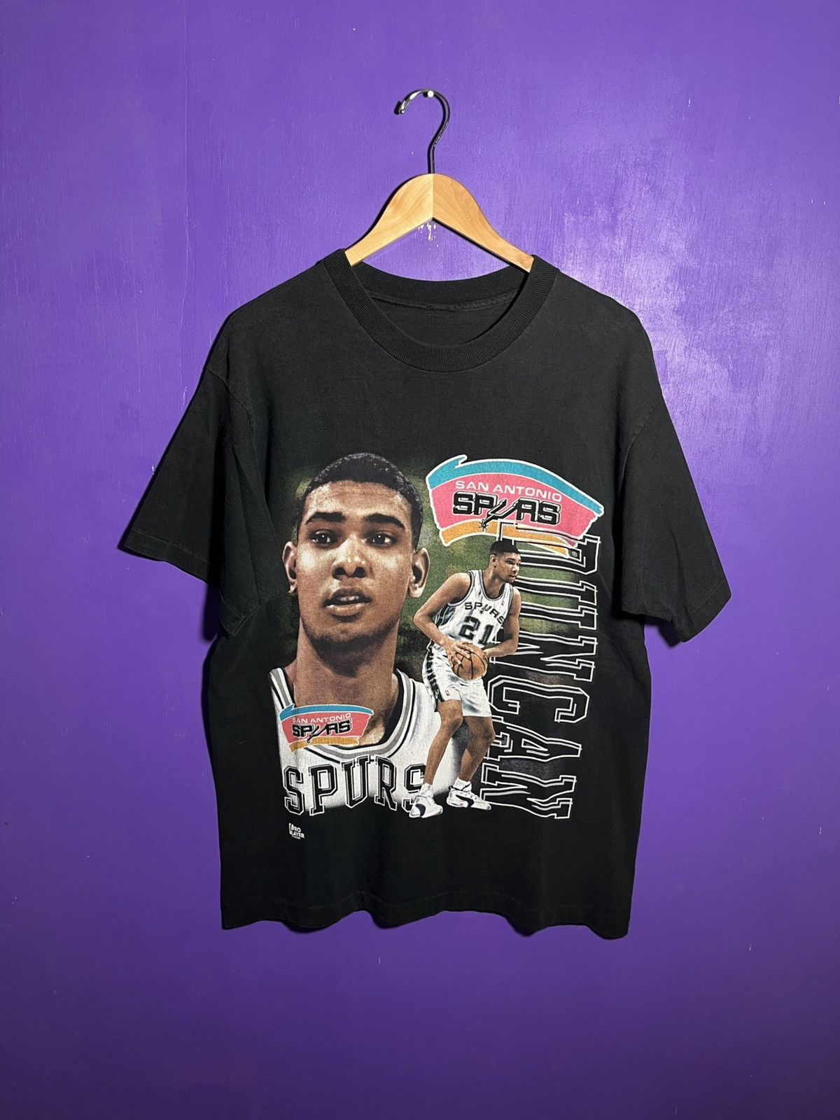 NBA × Pro Player × Vintage Vintage 90s Pro player Spurs Tim Duncan t-shirt Size US XL / EU 56 / 4 - 1 Thumbnail