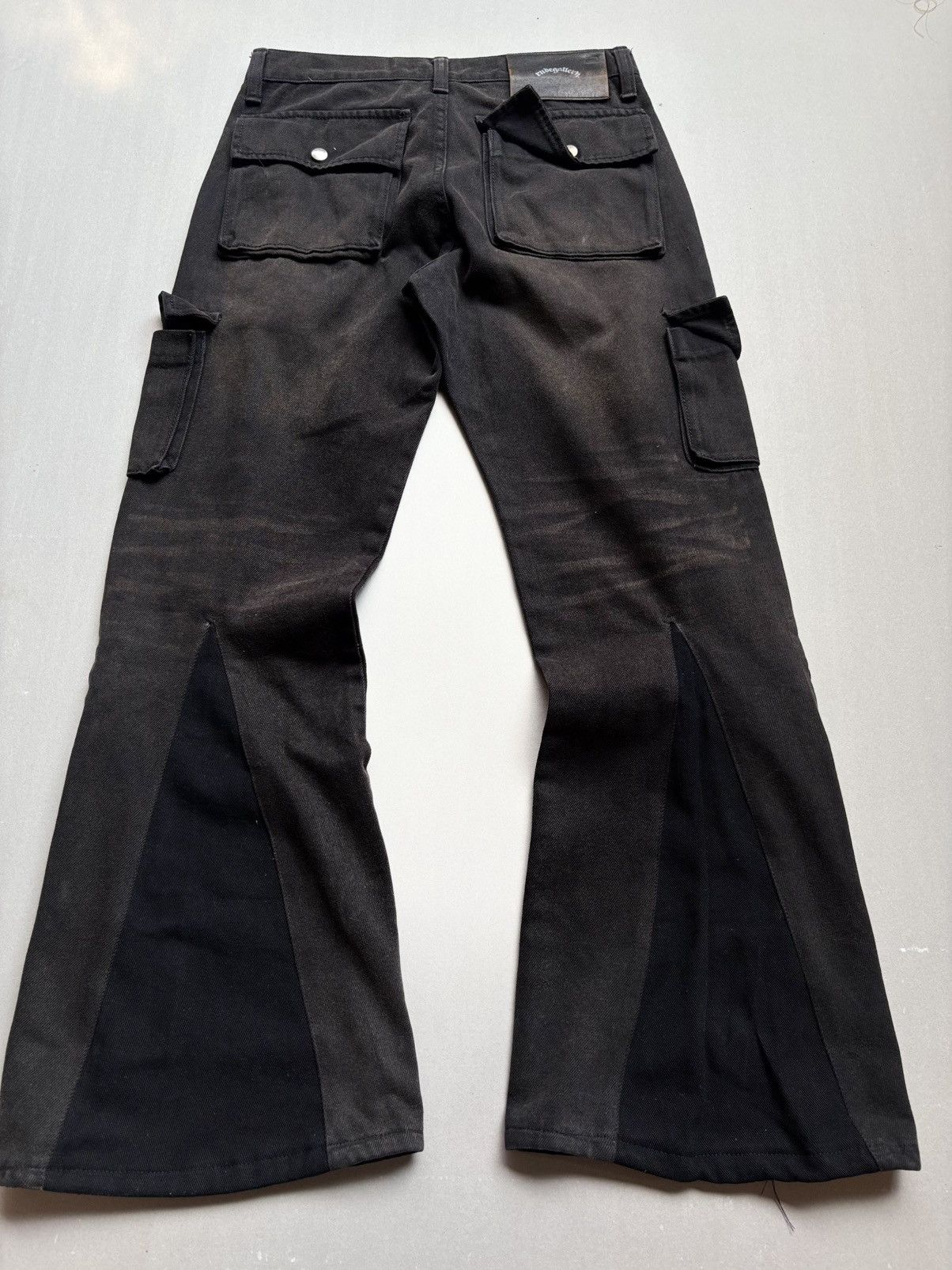 Japanese Brand rude gallery Relaxe flare cargo pants Size US 28 / EU 44 - 2 Thumbnail