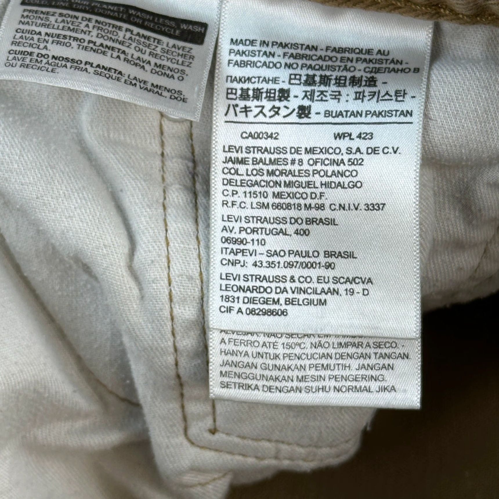 Levi's Levis 541 Jeans Mens 34x30 34x32 Denim Tapered Athletic White Tab Casual Jeans Size US 34 / EU 50 - 7 Thumbnail