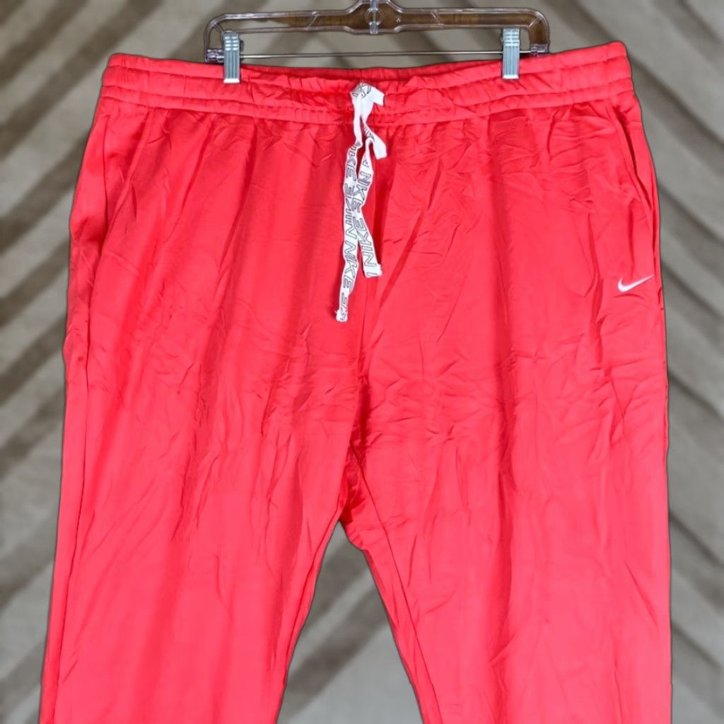 Nike Nike Womens Sweatpants Jogger Pink 2X Plus Dry Fit Therma Ankle Zip Elastic Waist Pockets Tapered Casual Activewear Size 28" / US 6 / IT 42 - 1 Thumbnail