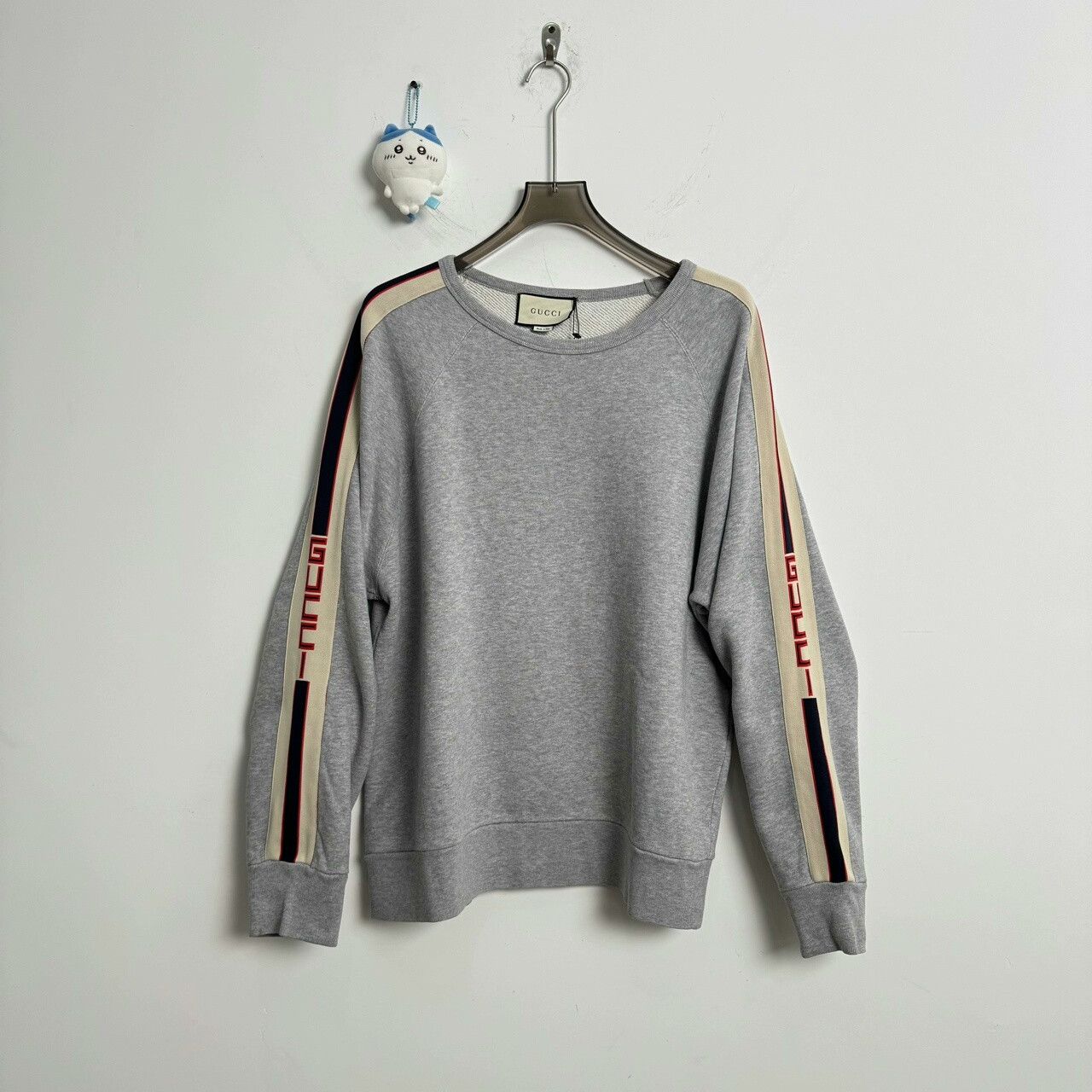 Gucci Gucci Gray Logo Sweatshirt for Men Size US L / EU 52-54 / 3 - 1 Thumbnail