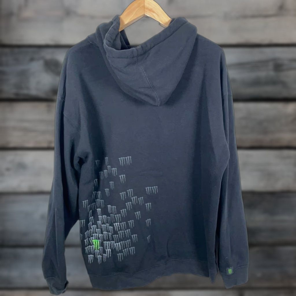 Vintage Monster Energy Hoodie Mens 2XL Black Zip Full 2XL Graphic Print Sweatshirt Official Product Retro Logo Pockets Front Back Accents Size US XXL / EU 58 / 5 - 1 Thumbnail