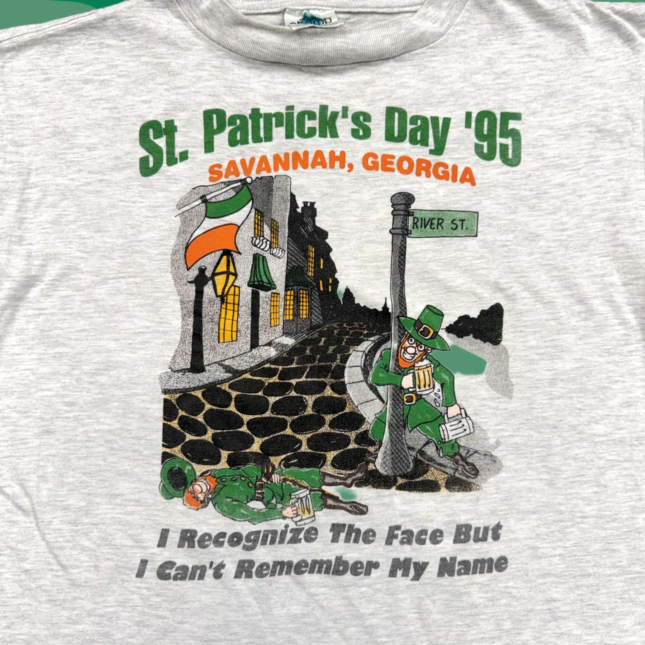 Vintage VINTAGE St. Patrick's Day Shirt Mens L Gray Tee Savannah Georgia 1995 Shamrock Irish Graphic Print Crew Neck Cotton Tee Champ Size US L / EU 52-54 / 3 - 1 Thumbnail
