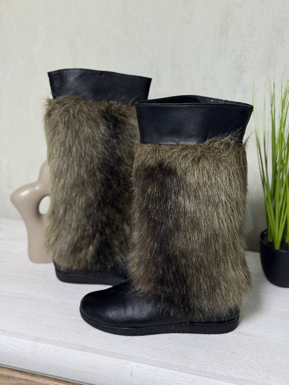 POST ARCHIVE FACTION (PAF) VTG Women's boots with fur boots Size 38 00s Hype Trend Size US 8 / IT 38 - 3 Thumbnail