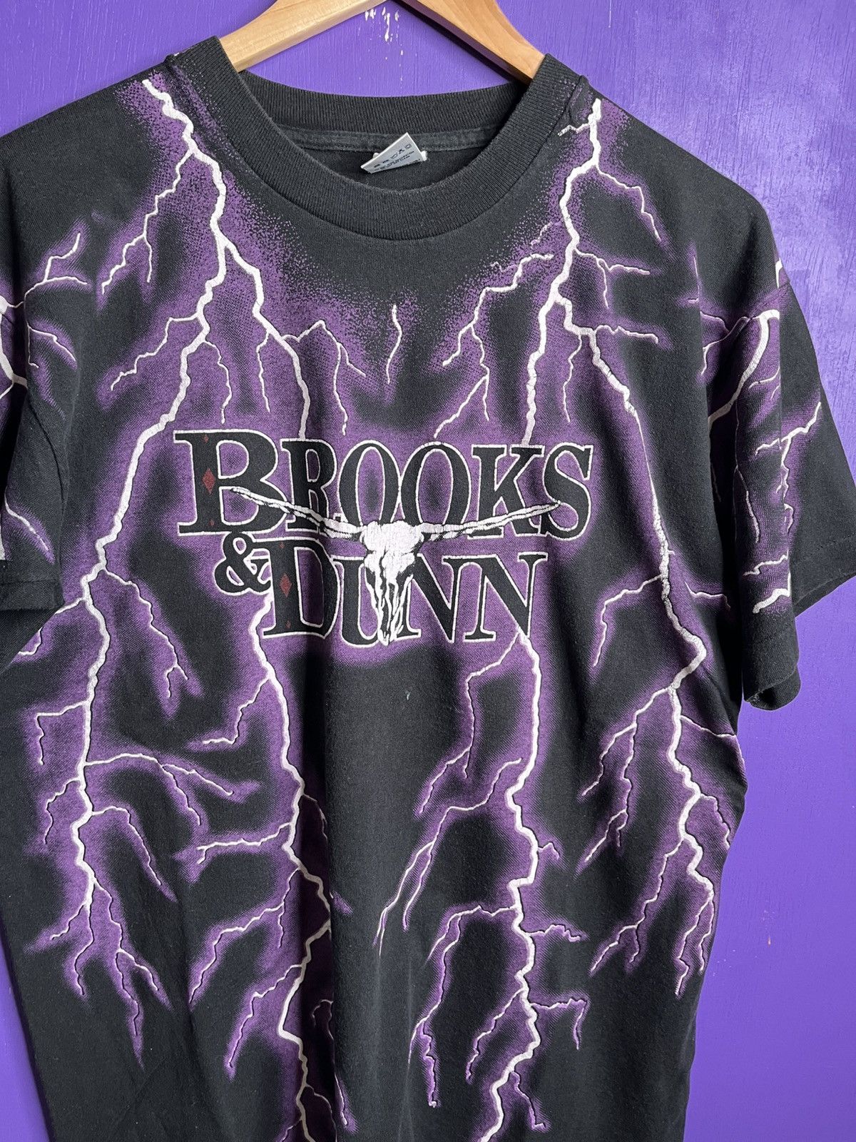 Band Tees × Vintage Vintage 90s Brooks N Dunn electric rodeo lightning AOP tee Size US L / EU 52-54 / 3 - 3 Thumbnail