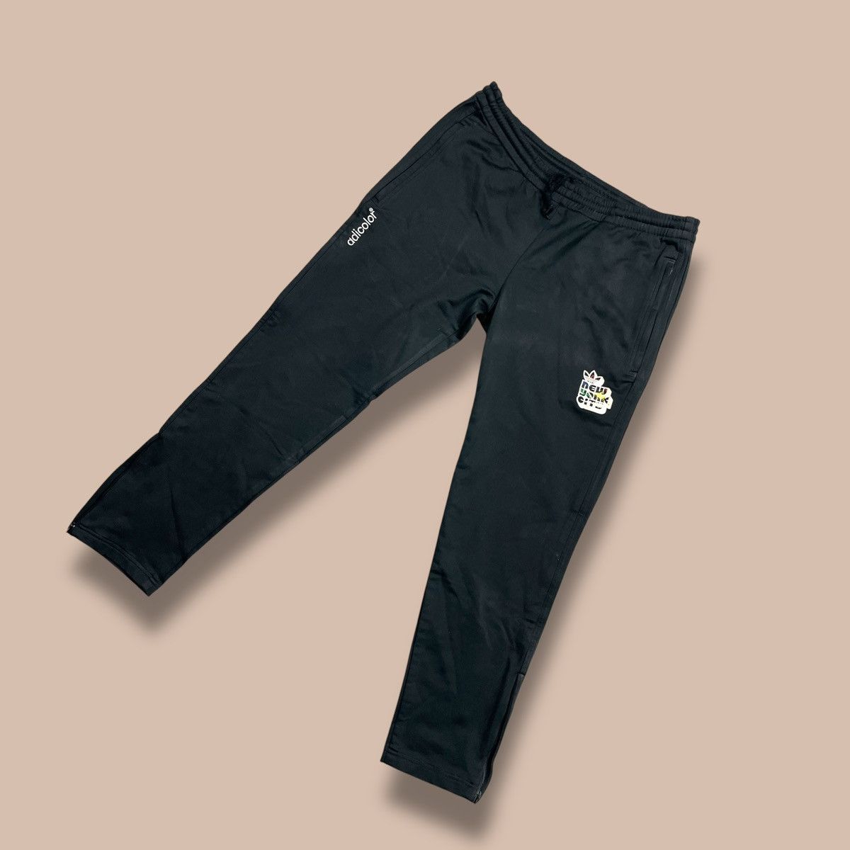 Adidas Adidas Adicolor NYC BK6 Black Series Sweatpants Size US 32 / EU 48 - 1 Thumbnail