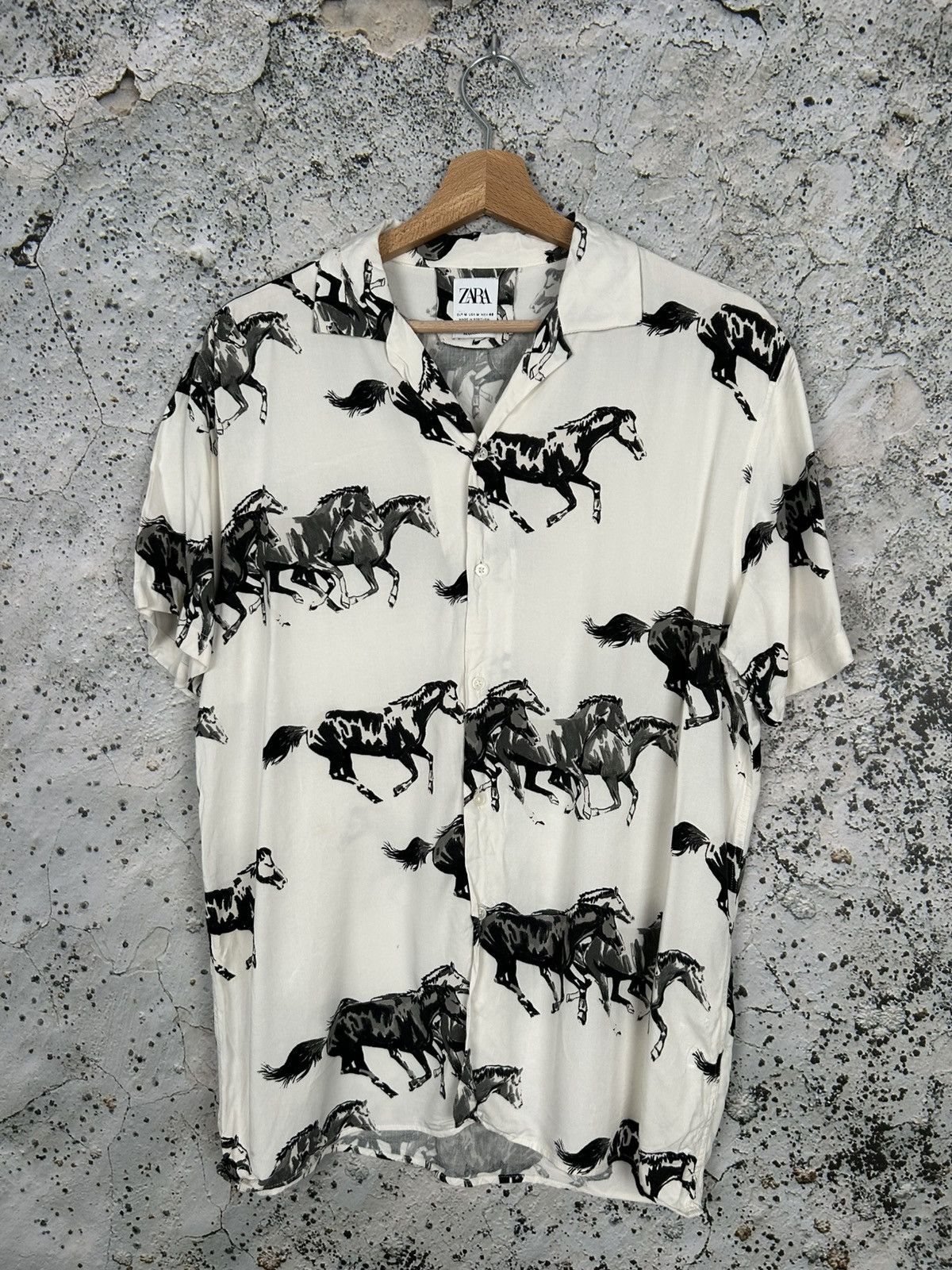 Zara Zara Horses Shirt Avant Garde Hawaiian Summer Alternative Size US M / EU 48-50 / 2 - 1 Thumbnail