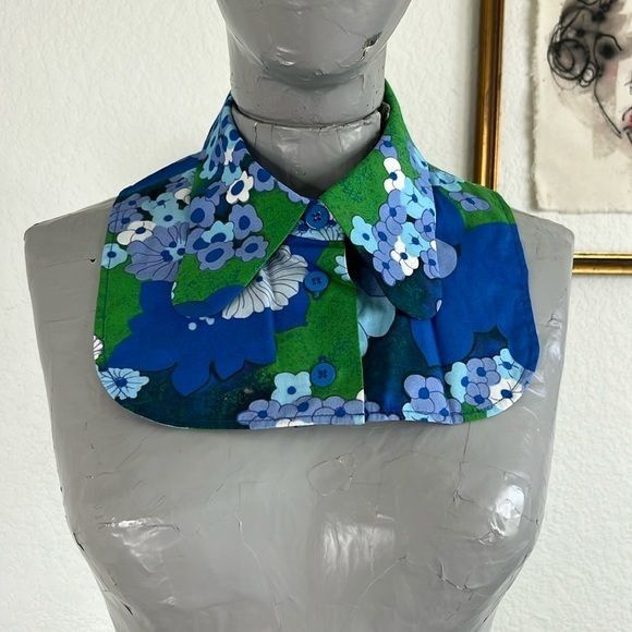Carven Floral Collar Point Placket Under Shirt