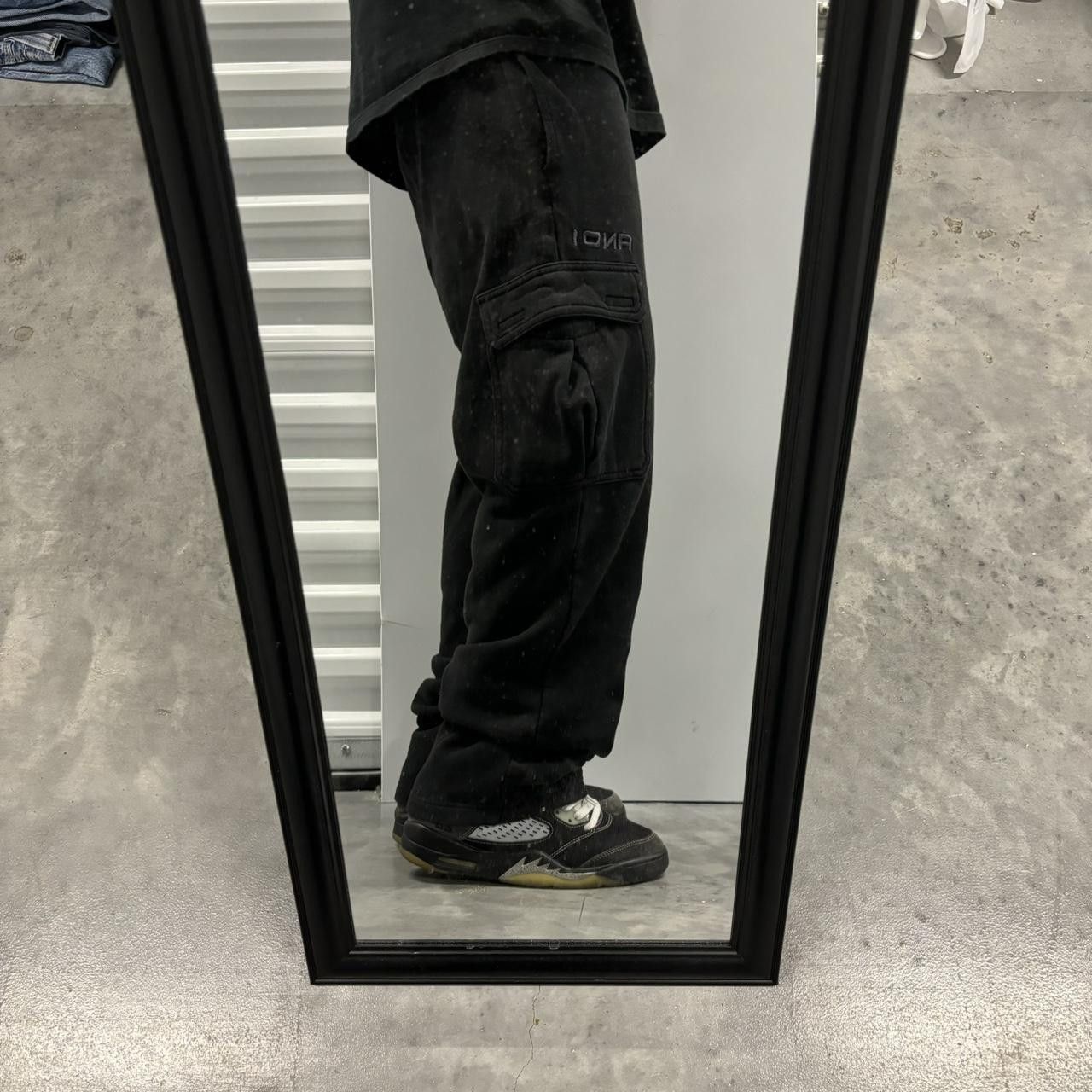 Japanese Brand × Vintage Crazy Vintage Y2K/2000s Black Essential Skater Cargo Sweatpants! Size US 30 / EU 46 - 1 Thumbnail
