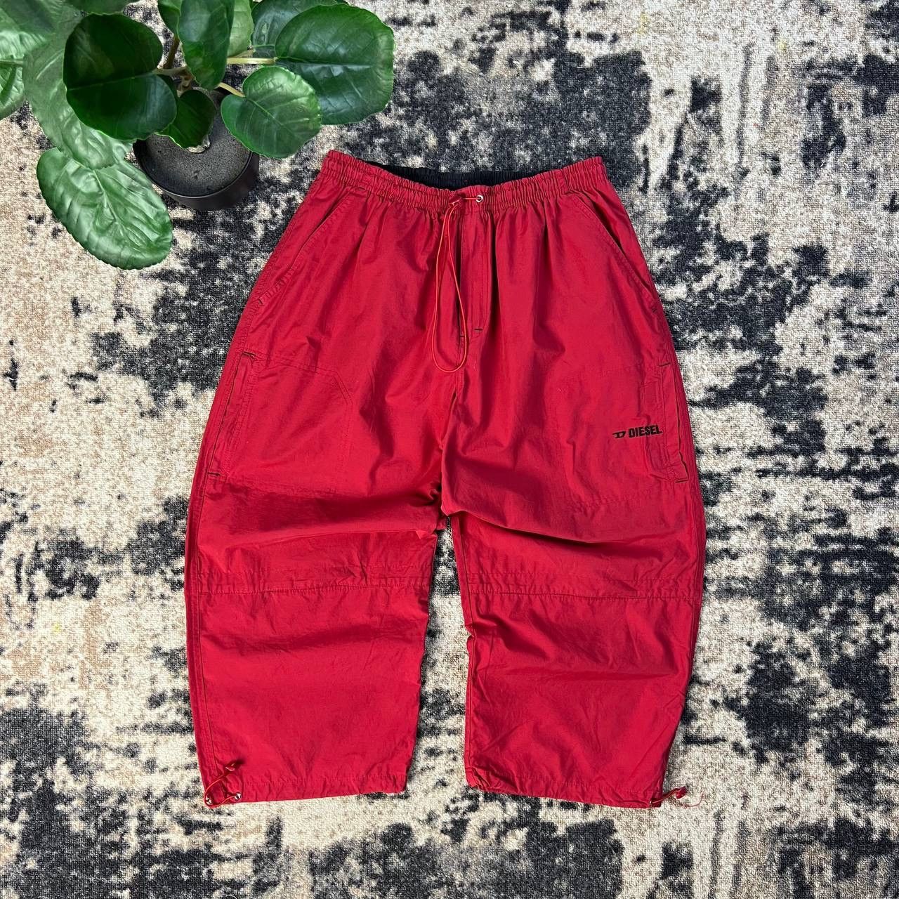 Diesel Diesel Archive 90s Mini Logo Vintage Baggy Shorts Size US 38 / EU 54 - 1 Thumbnail