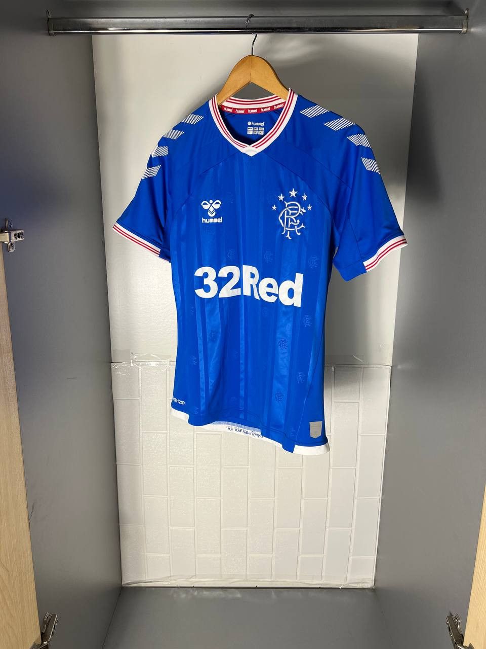 Hummel VINTAGE HUMMEL FC RANGERS SCOTLAND SOCCER JERSEY RETRO Y2K Size US S / EU 44-46 / 1 - 3 Thumbnail