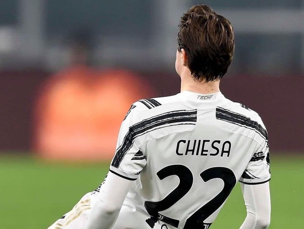 Adidas JUVENTUS ADIDAS 2020/2021 FOOTBALL HOME JERSEY #22 CHIESA Size US L / EU 52-54 / 3 - 16 Thumbnail