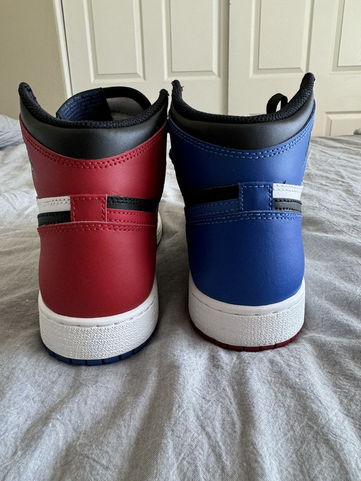 Jordan Brand Jordan 1 Top 3 Gs Size 7y Size US 7 / EU 40 - 7 Thumbnail