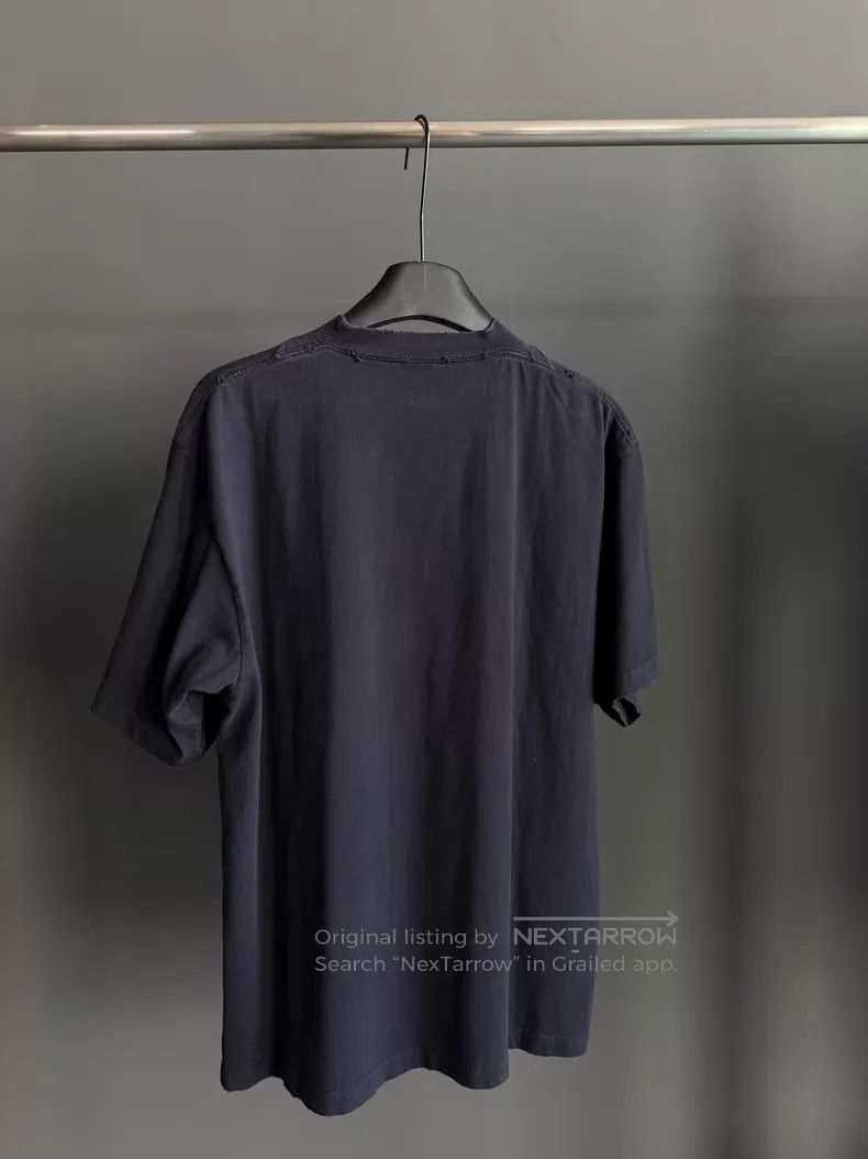 Balenciaga Balenciaga Cracked Print Water-washed Hole Short Sleeve T- Size US XS / EU 42 / 0 - 2 Thumbnail